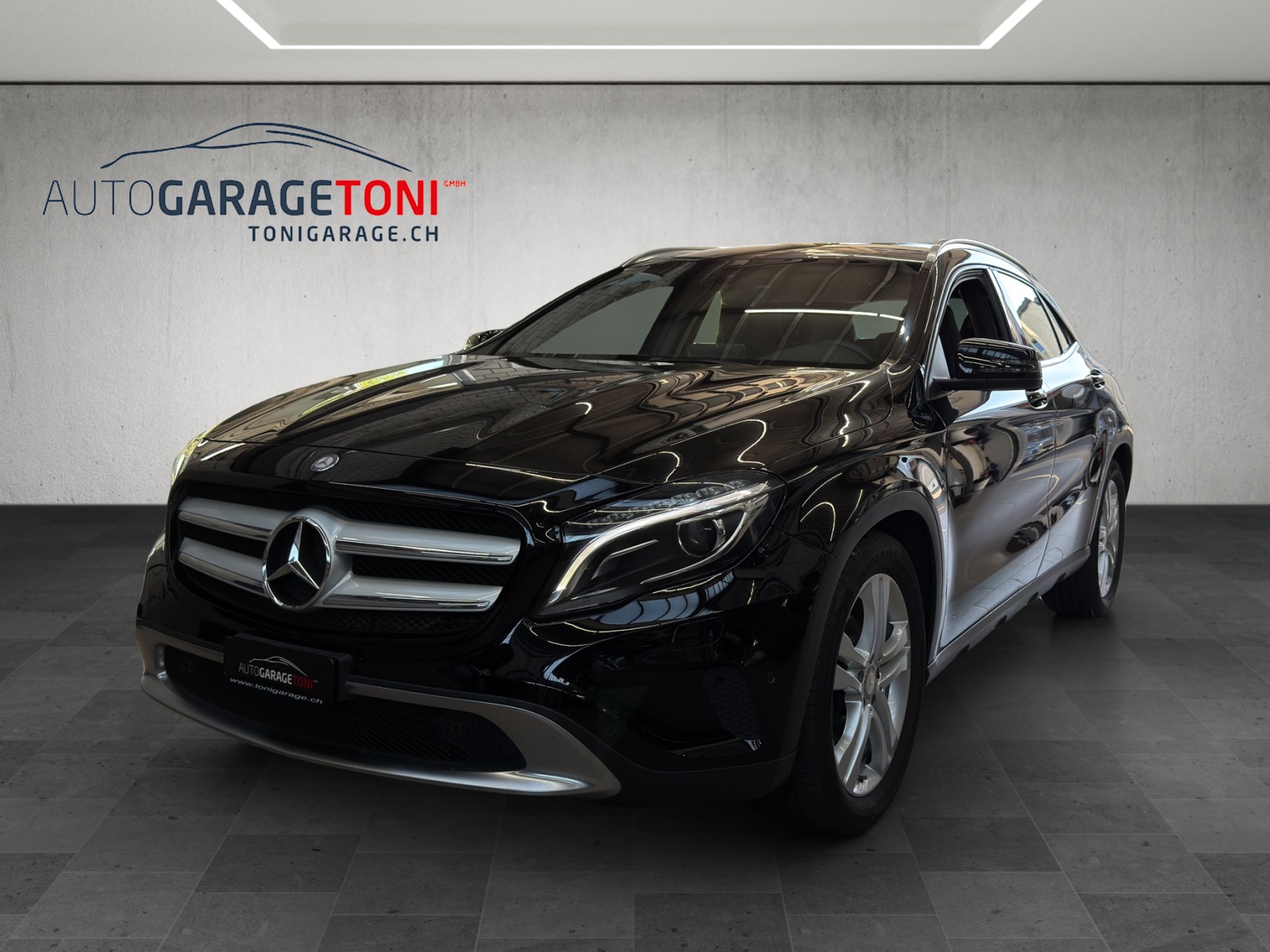 MERCEDES-BENZ GLA 200 CDI Swiss Star Edition Urban 4Matic 7G-DCT-image-0