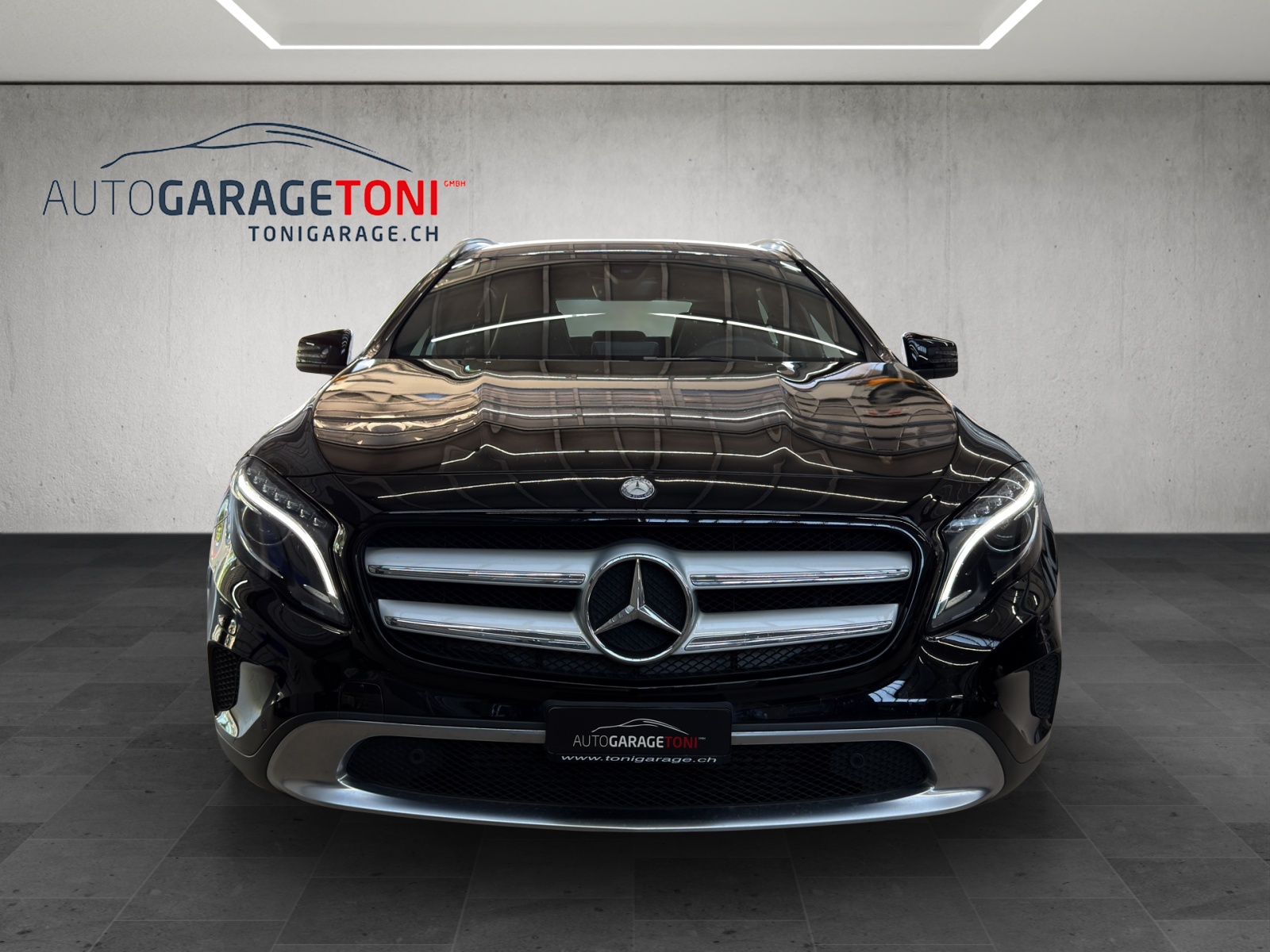 MERCEDES-BENZ GLA 200 CDI Swiss Star Edition Urban 4Matic 7G-DCT-image-2