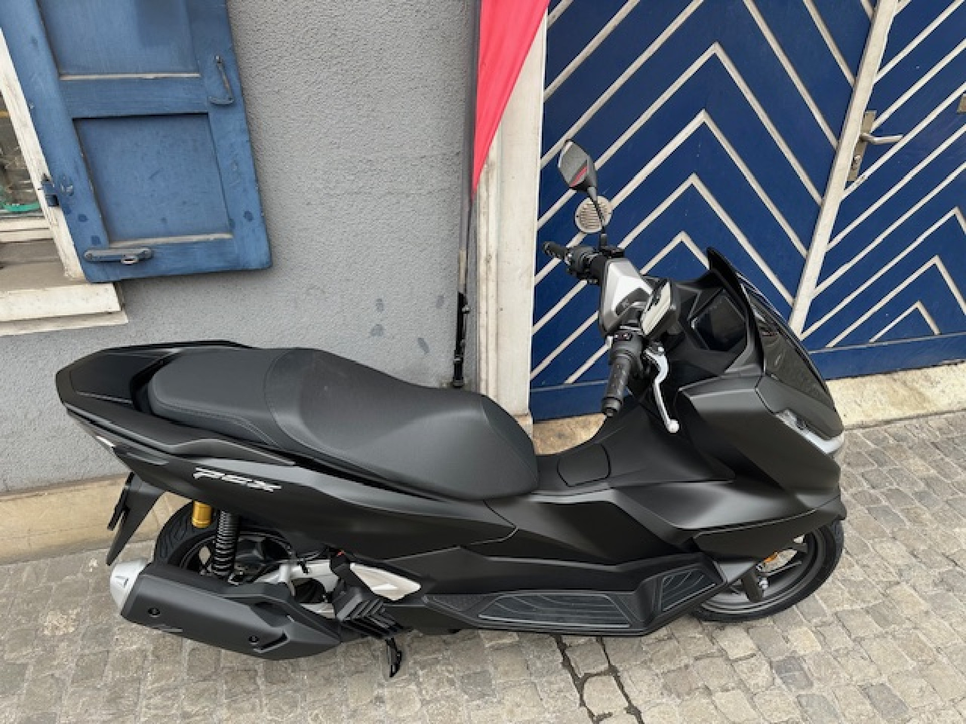 HONDA PCX 125 DX Modell mit TFT Display/ Aktion -290.--image-5
