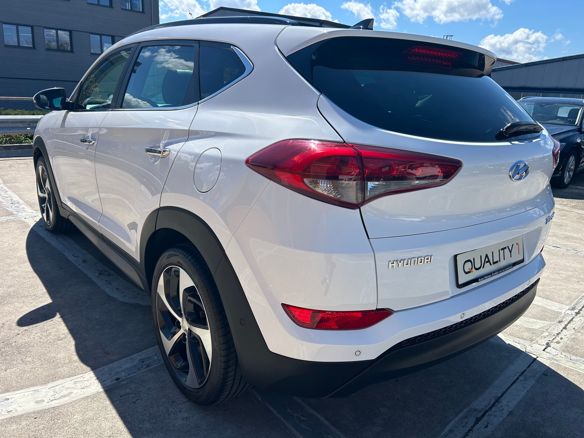 HYUNDAI Tucson 1.7 CRDI Vertex 2WD DTC 7-showroom-element-2