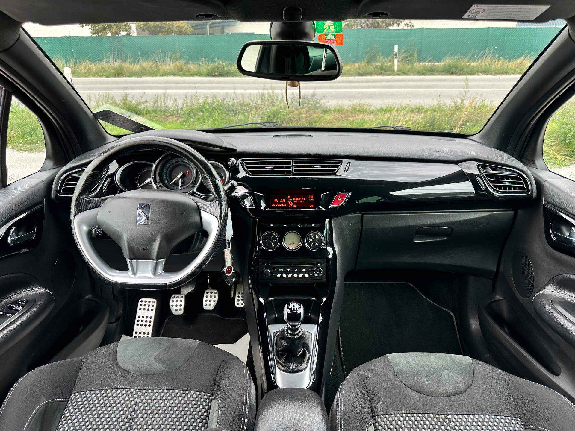 DS AUTOMOBILES DS3 1.6 THP Sport Chic-image-11