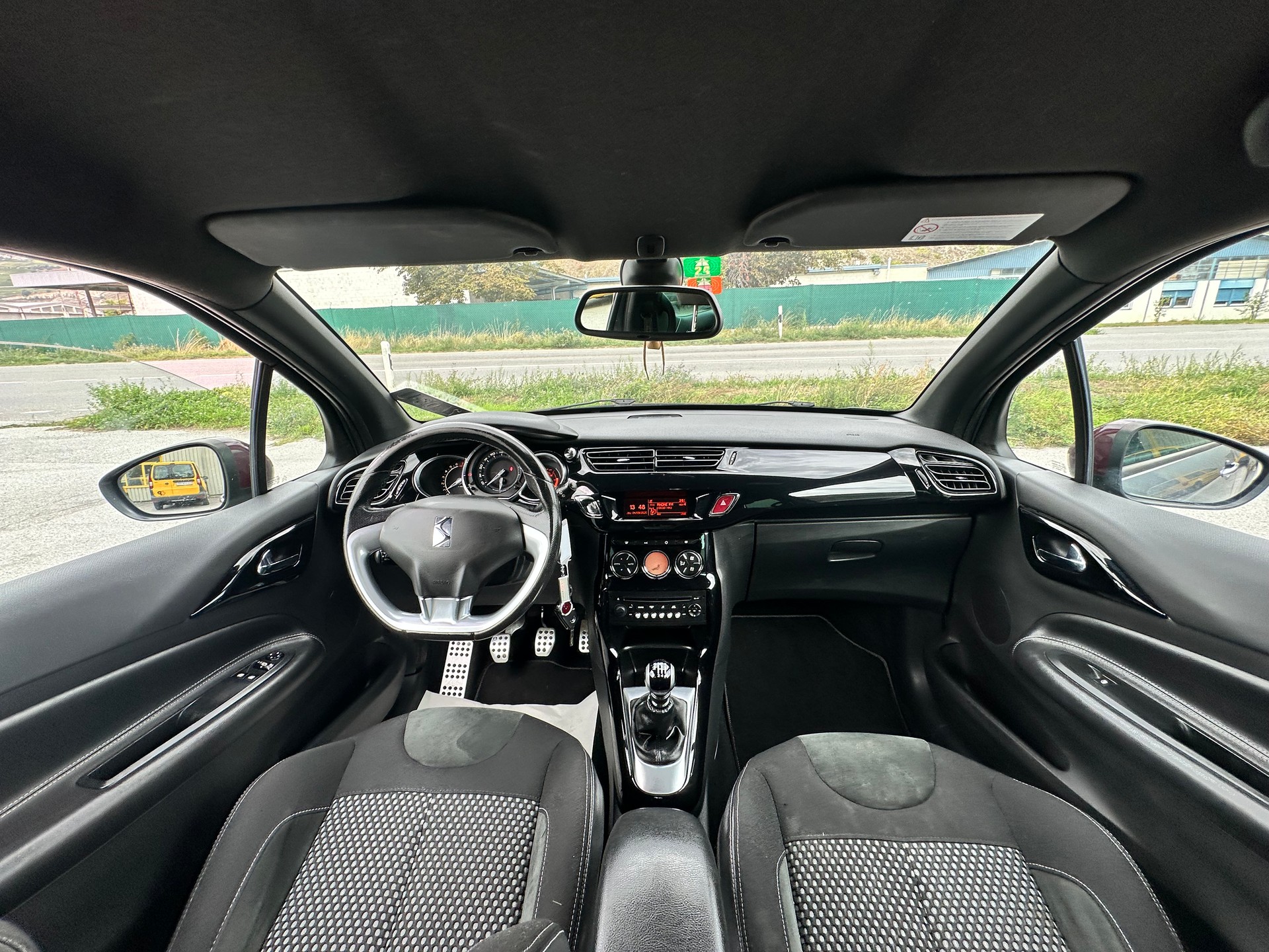DS AUTOMOBILES DS3 1.6 THP Sport Chic-image-10