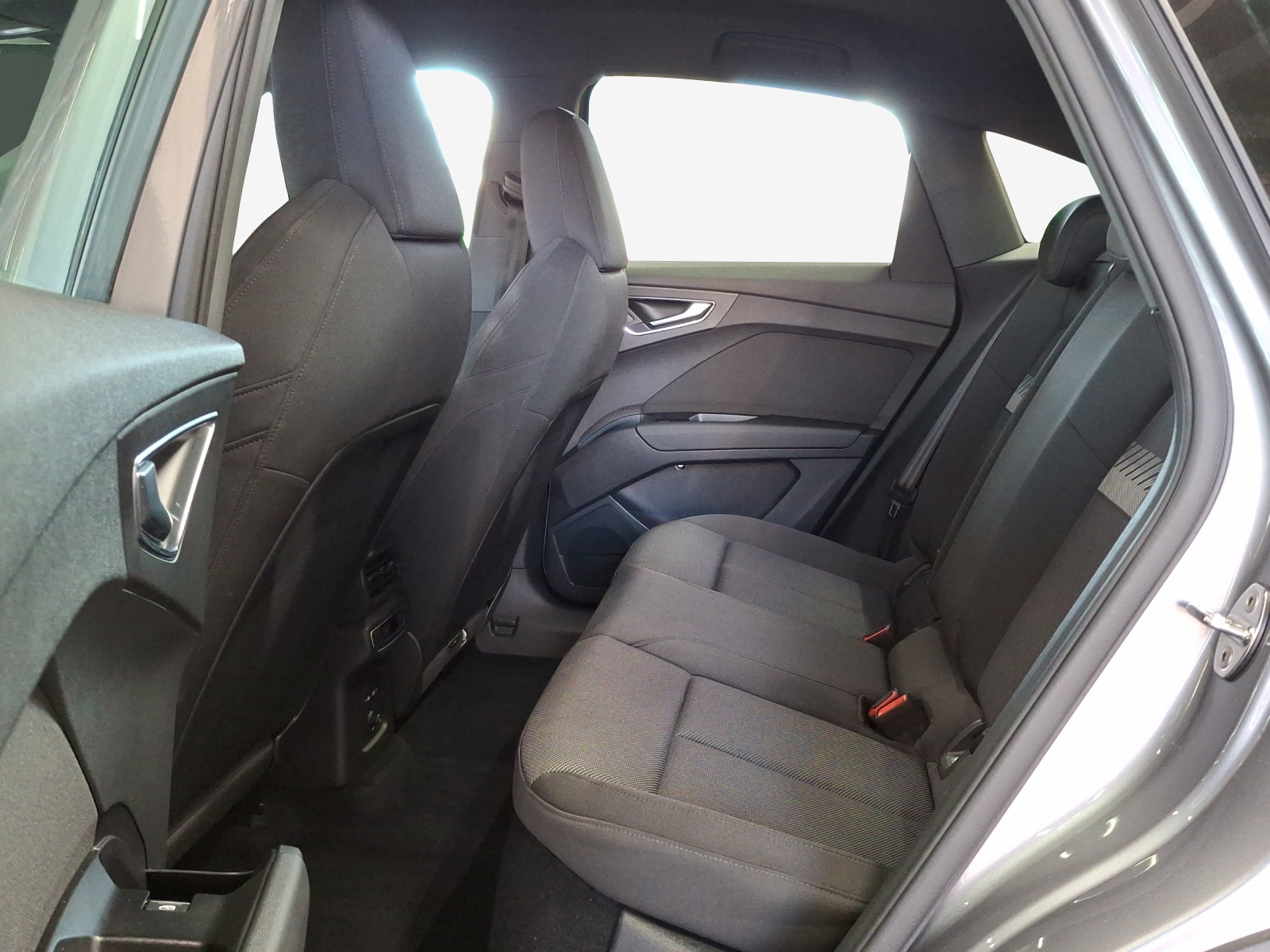 AUDI Q4 Sportback e-tron 35-image-12