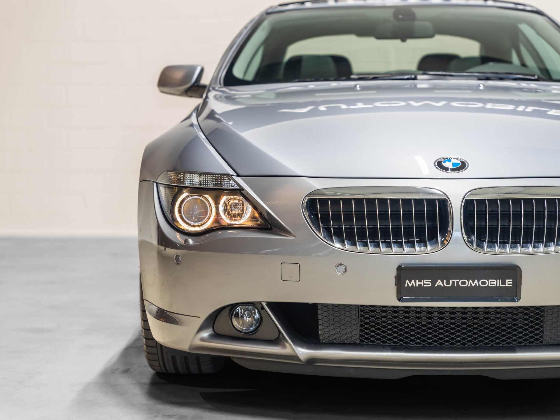 BMW 645i-image-19