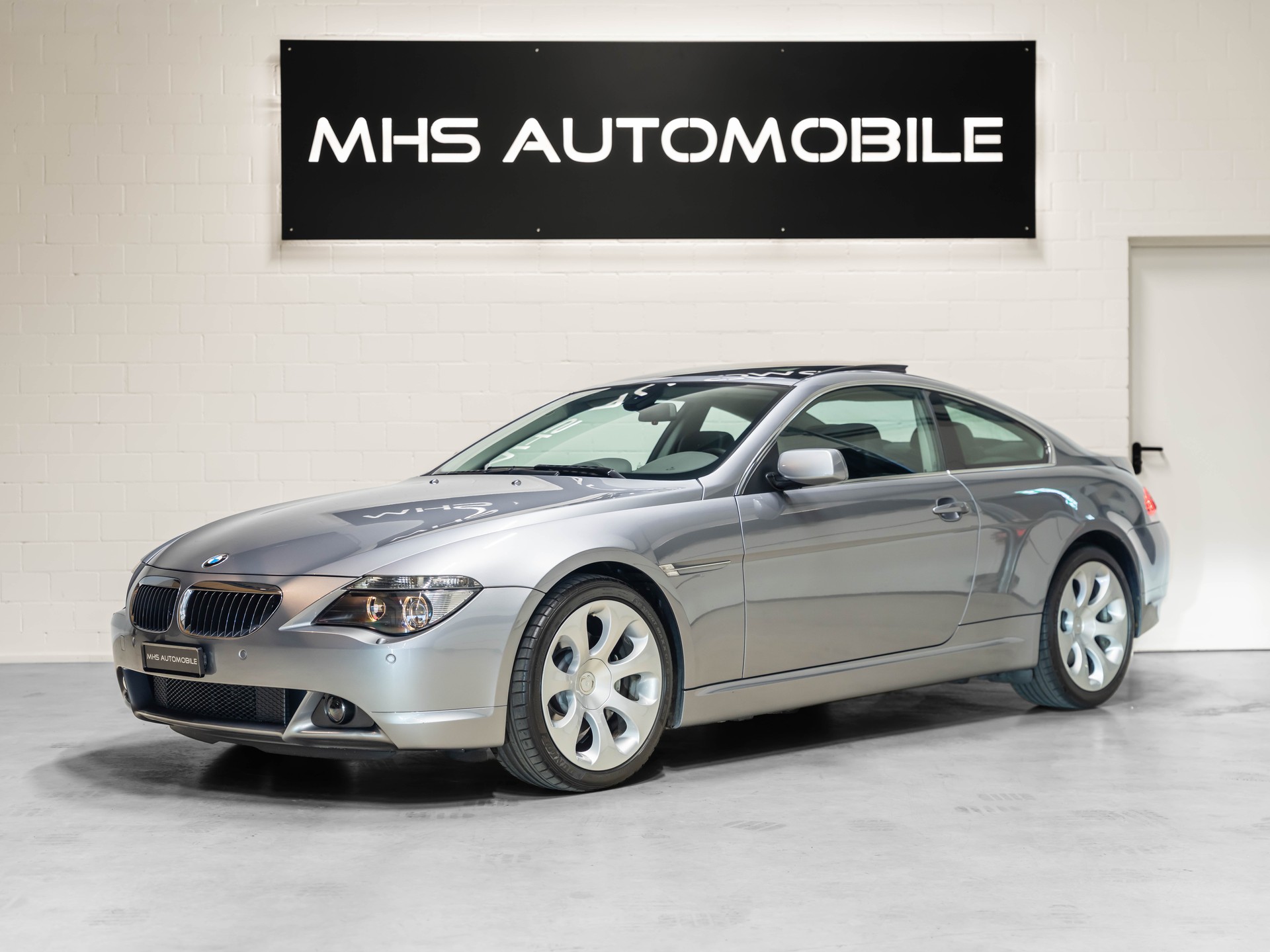 BMW 645i-image-0