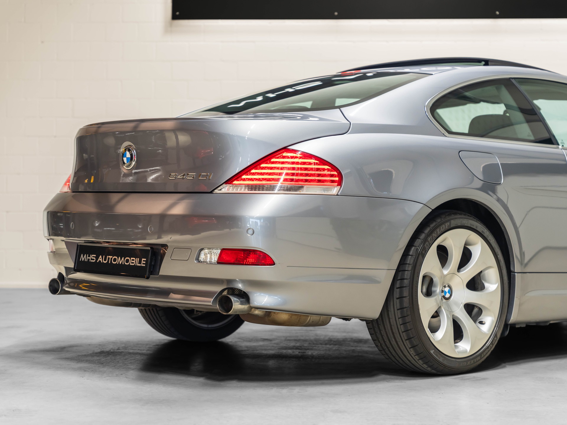 BMW 645i-image-18