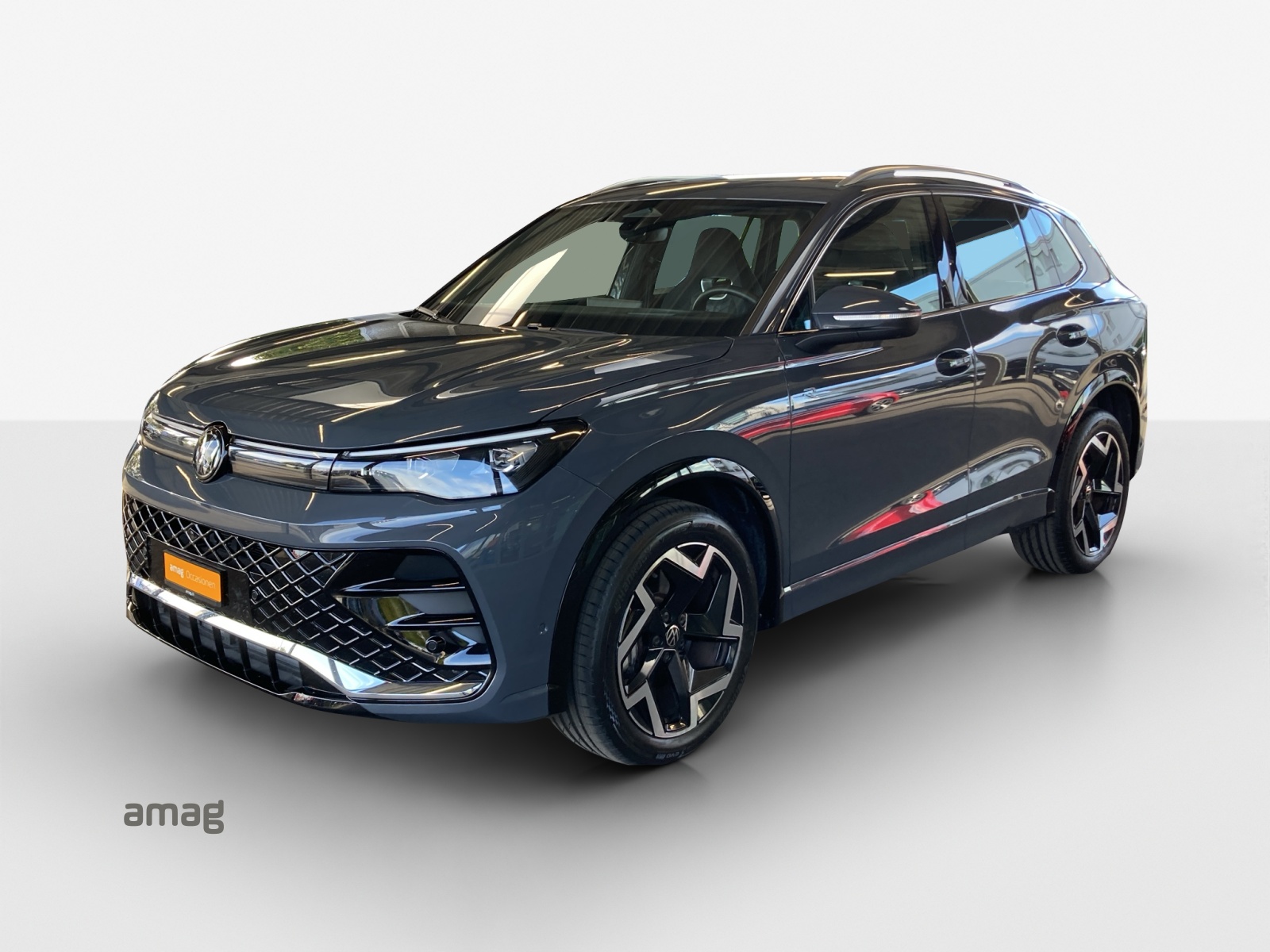 VW Tiguan 2.0 TSI DSG R-Line 4Motion-image-0