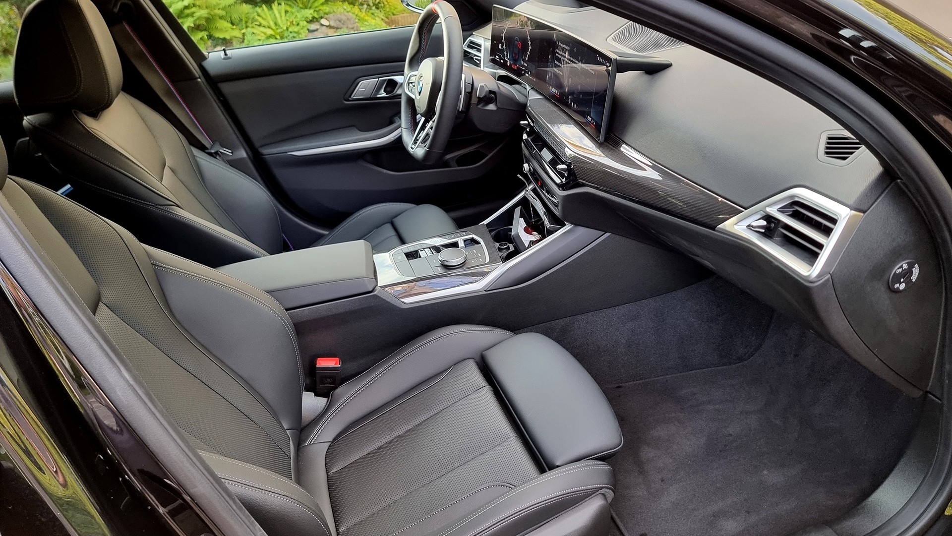 BMW M340i xDrive 48V Steptronic M Sport Pro - LCI2-image-11