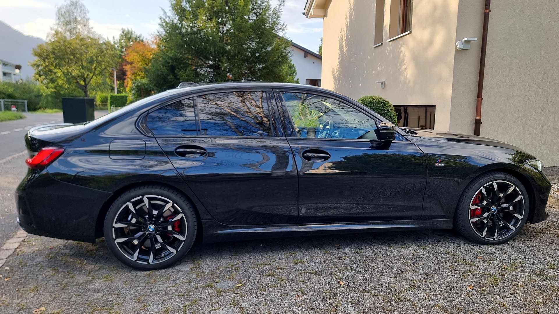 BMW M340i xDrive 48V Steptronic M Sport Pro - LCI2-image-2