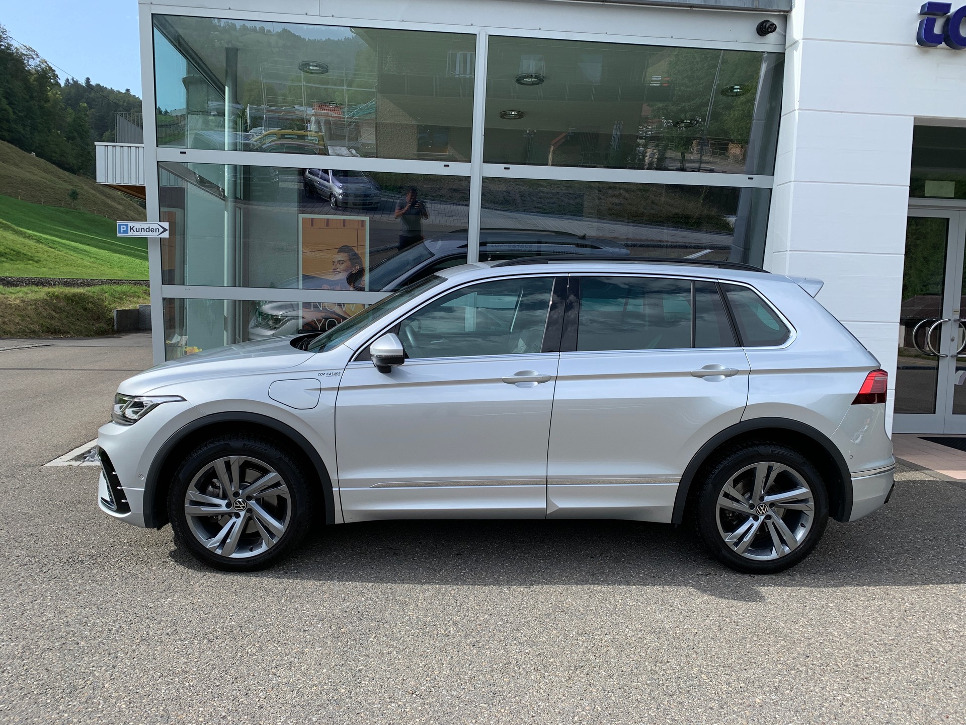 VW Tiguan 1.4TSI PHEV R-Line DSG-image-4