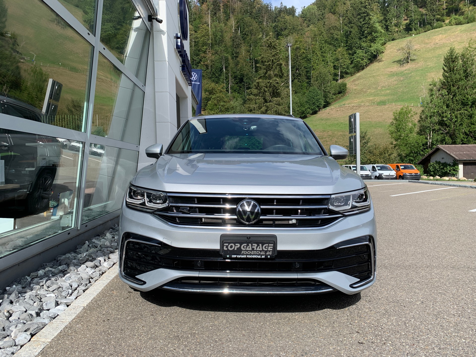 VW Tiguan 1.4TSI PHEV R-Line DSG-image-1