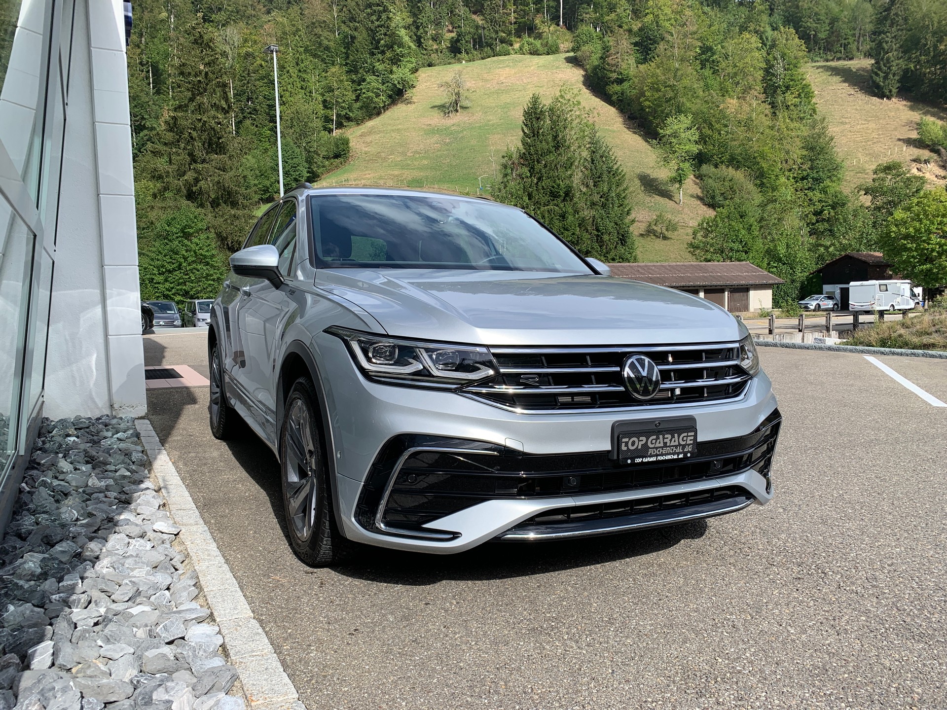 VW Tiguan 1.4TSI PHEV R-Line DSG-image-2