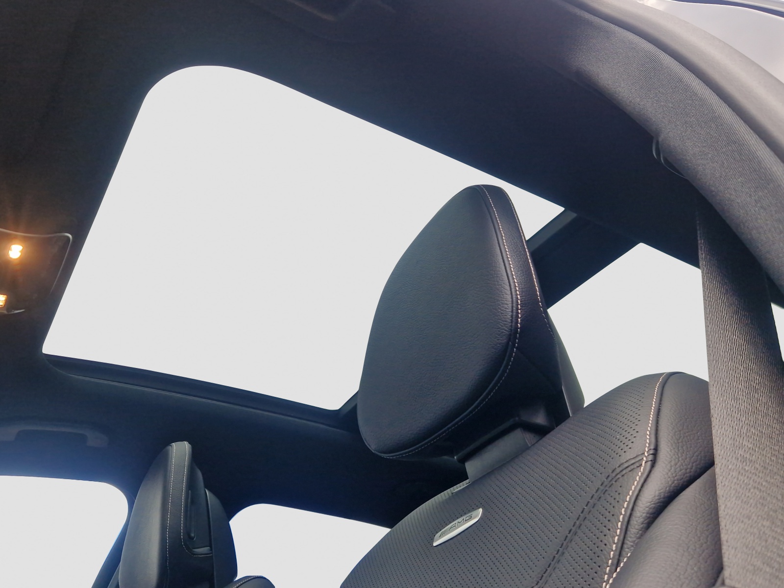 MERCEDES-BENZ GLC 53 AMG 4Matic+ 9G-Tronic-image-11