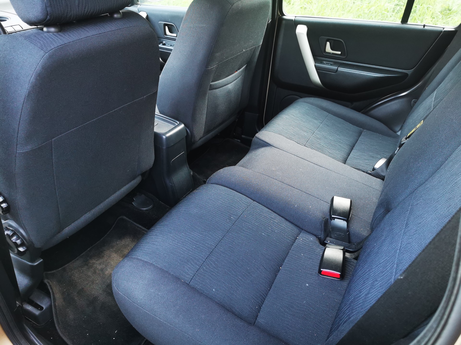 LAND ROVER Freelander 2.0 Td4 S Wagon-image-9