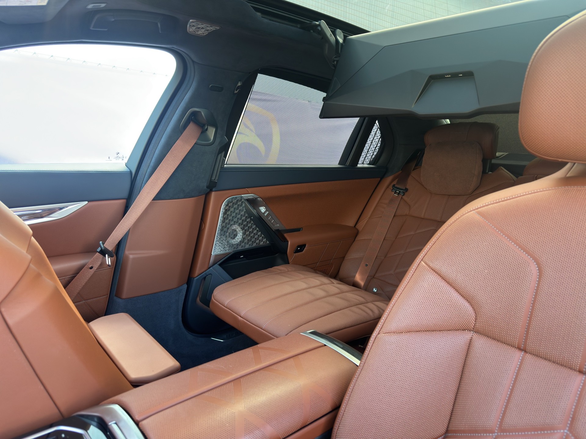 BMW M760e xDrive Steptronic-image-47