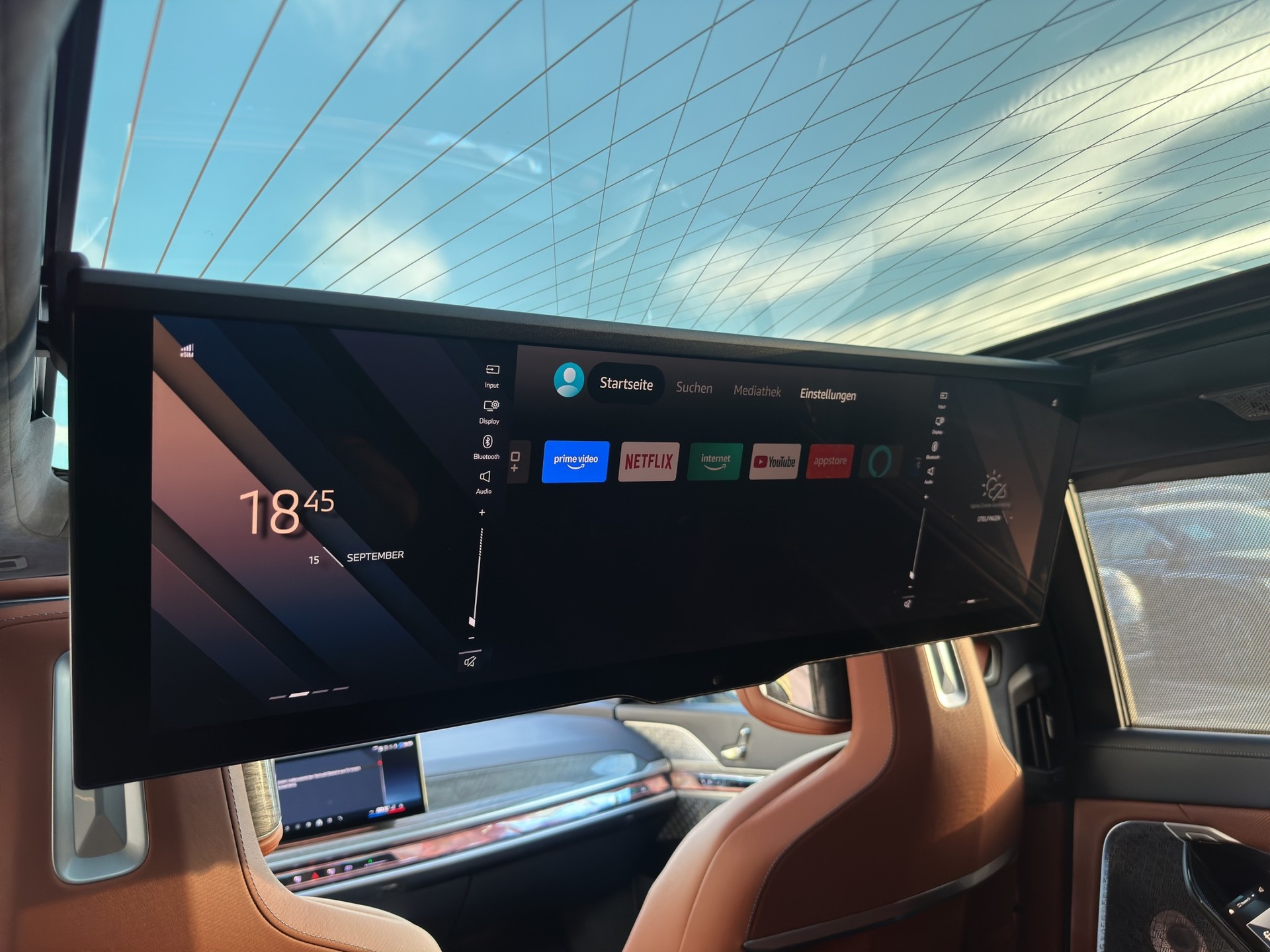 BMW M760e xDrive Steptronic-image-35