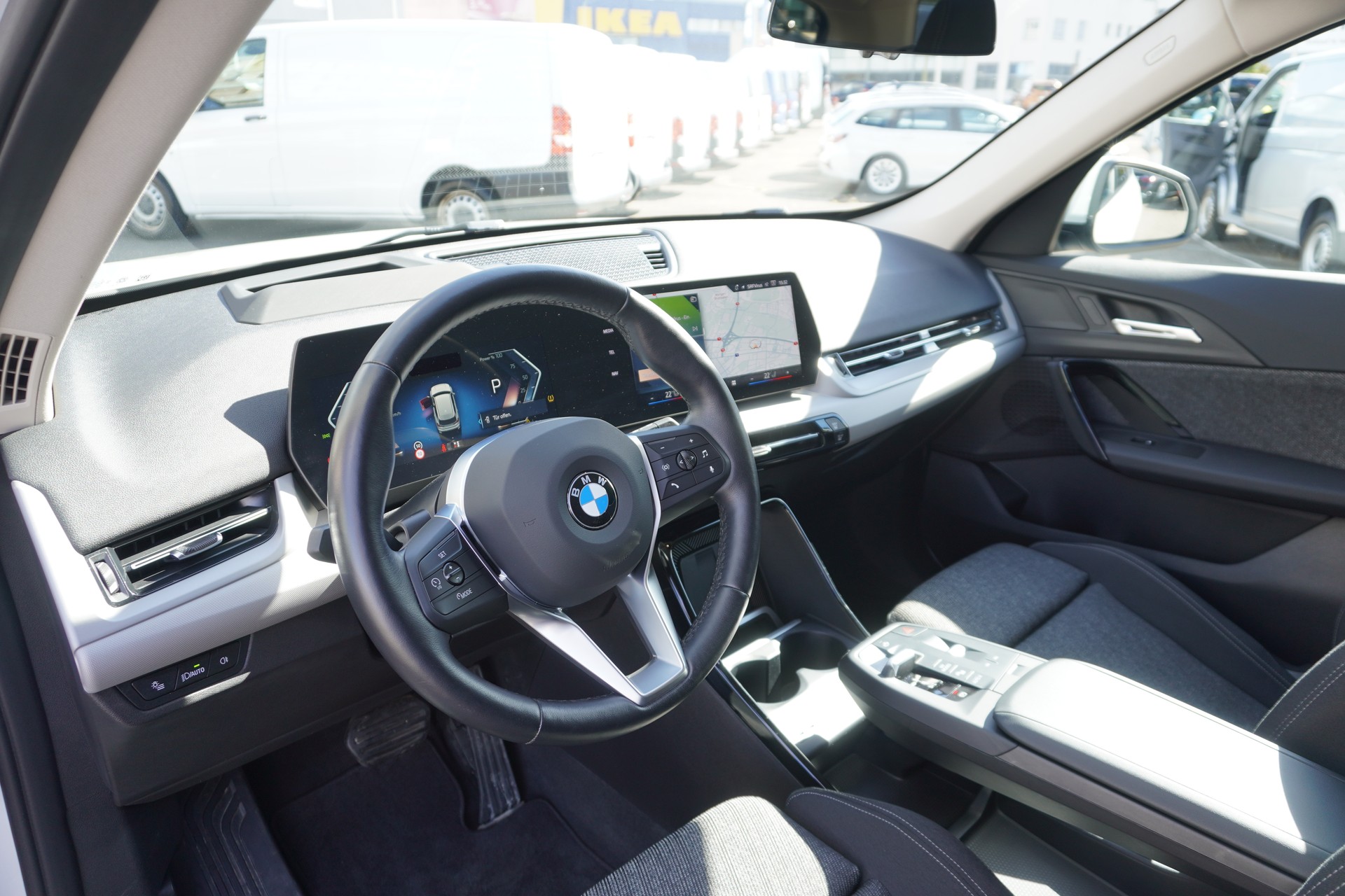 BMW X1 xDrive 20d 48V-image-11