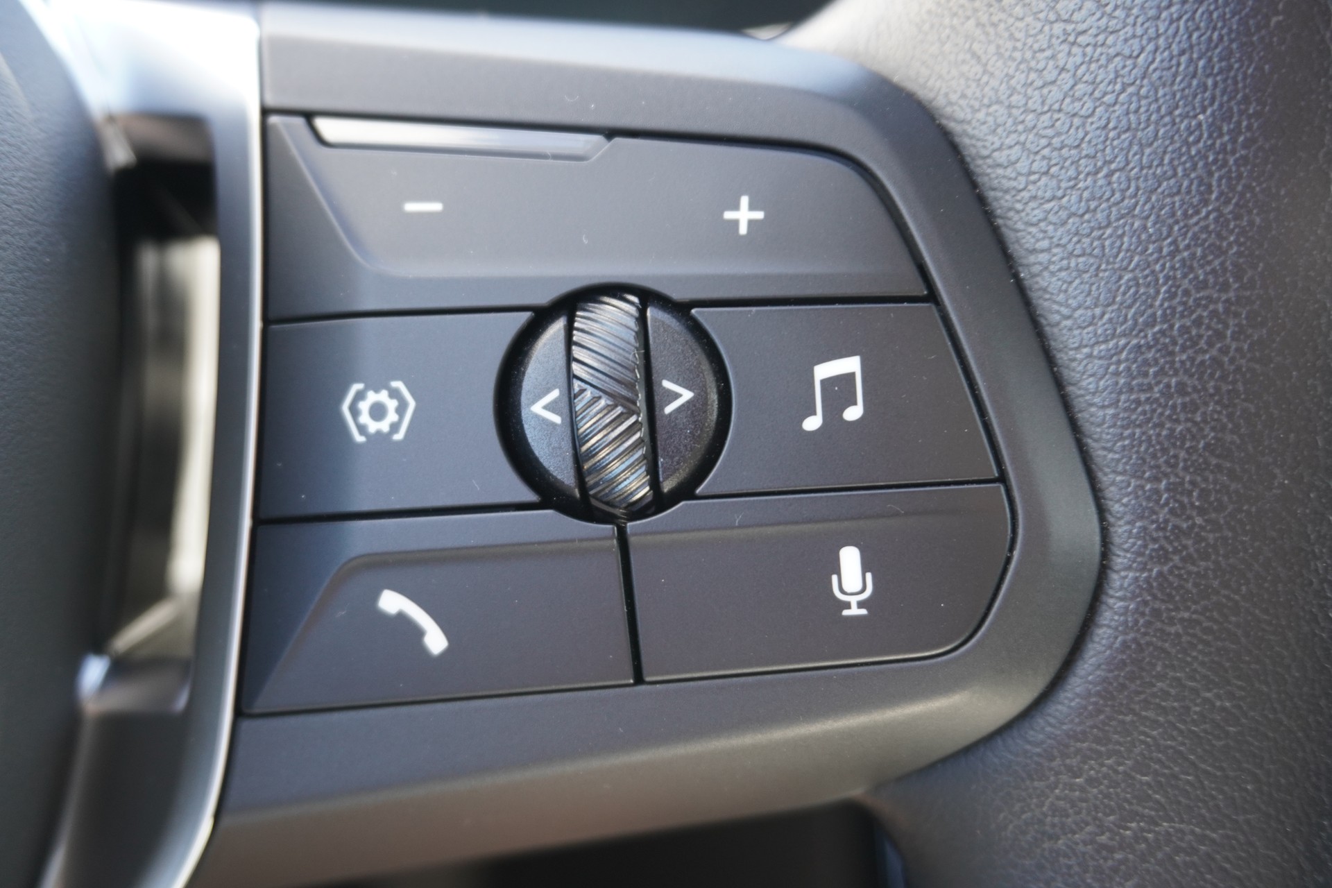 BMW X1 xDrive 20d 48V-image-19