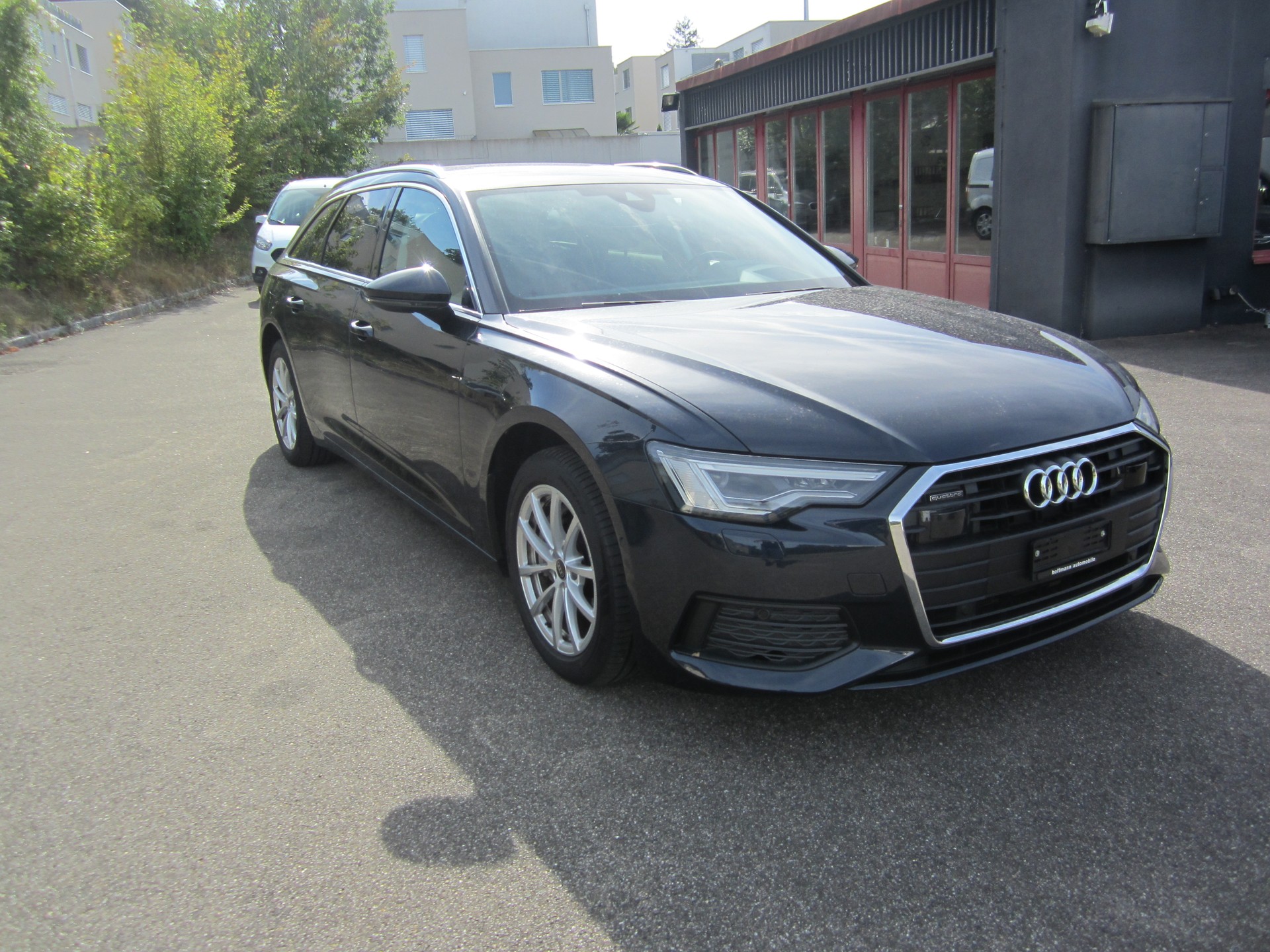 AUDI A6 Avant 40 TDI Attraction quattro S-tronic-image-3