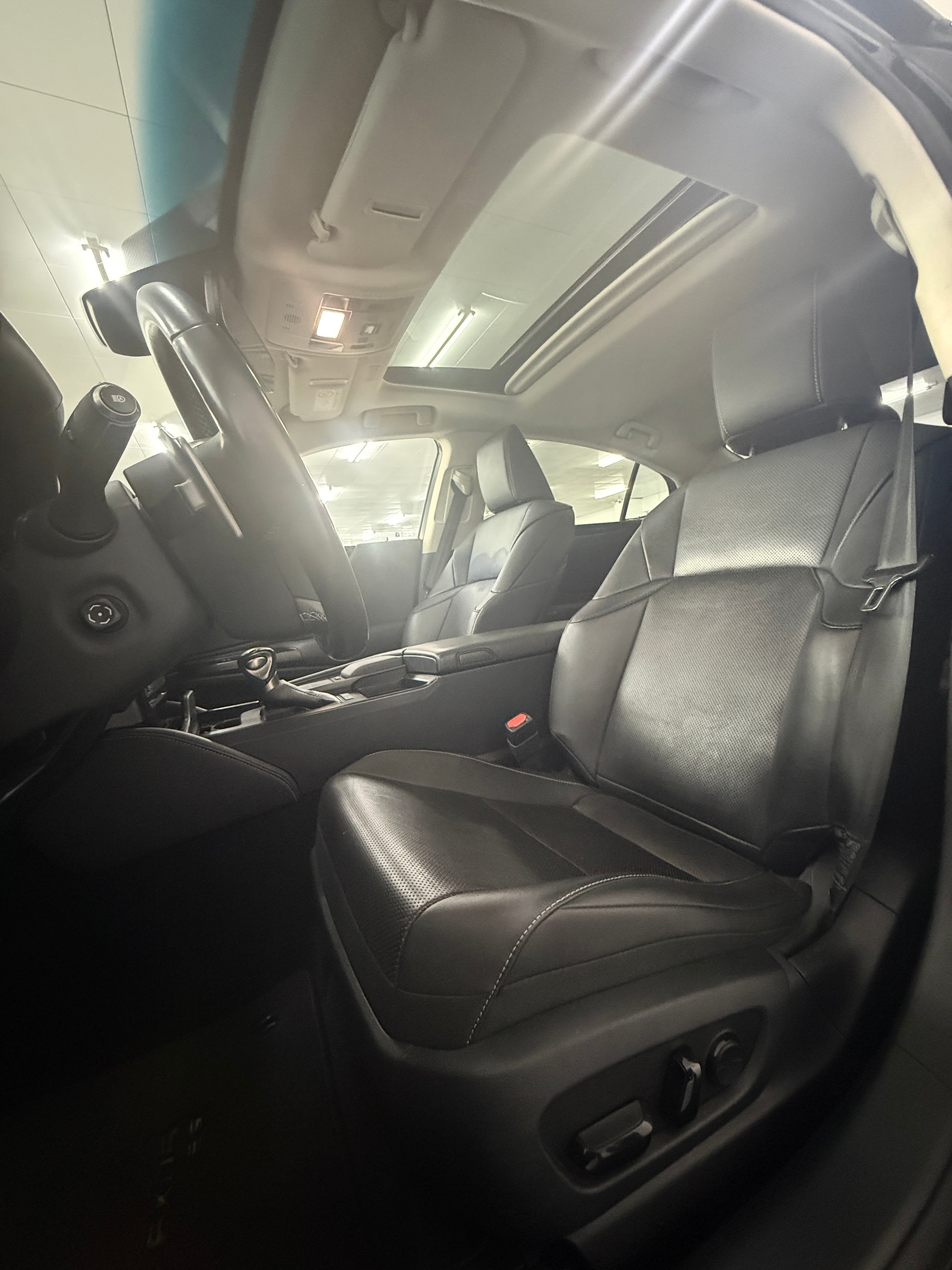LEXUS ES 300h Comfort-image-7