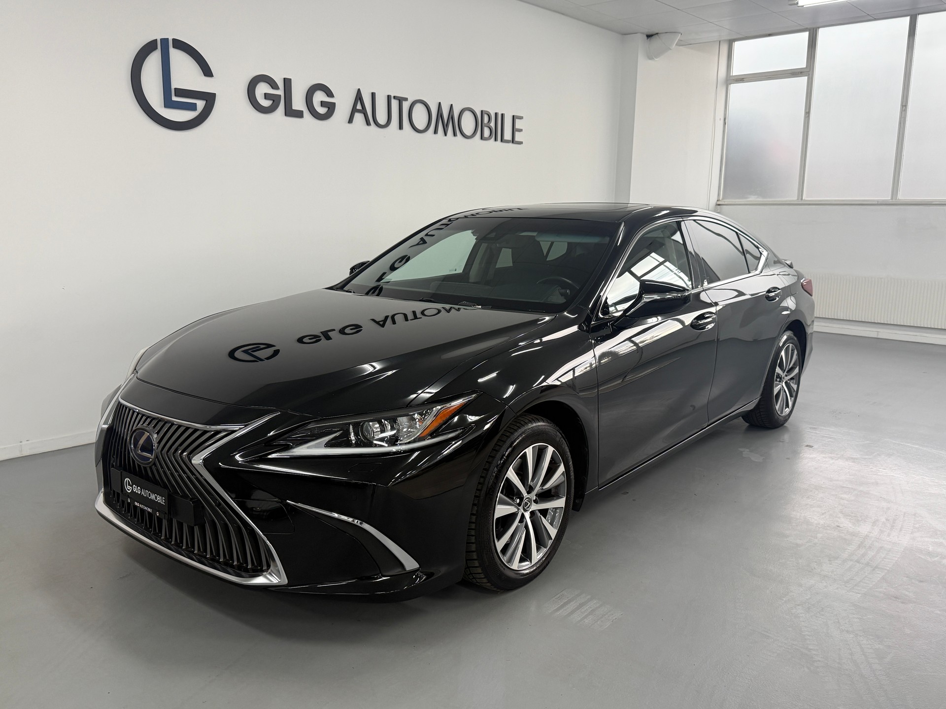 LEXUS ES 300h Comfort-image-0