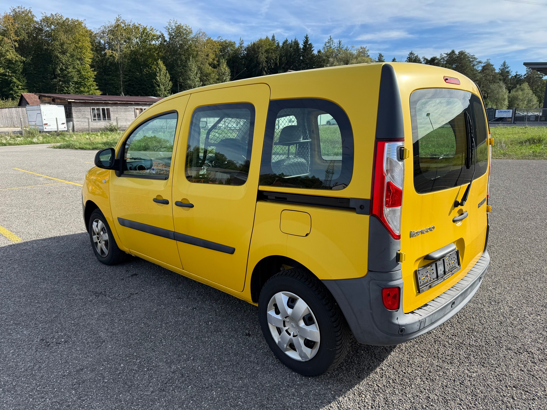 RENAULT Kangoo Medium TCe 115 Business A-image-3