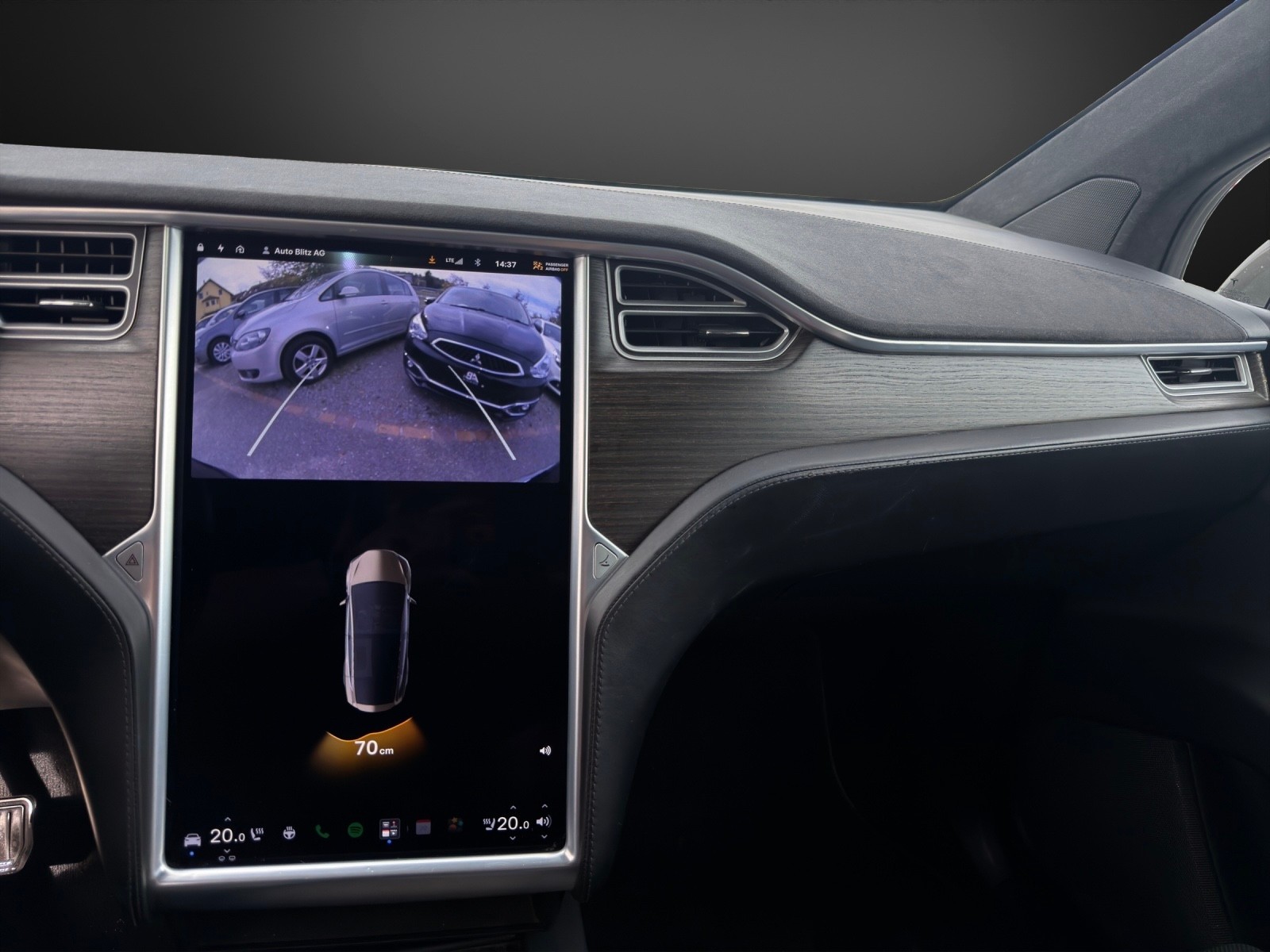 TESLA Model X 90 D 4x4 mit 525 PS * 7-Plätzer *-image-11