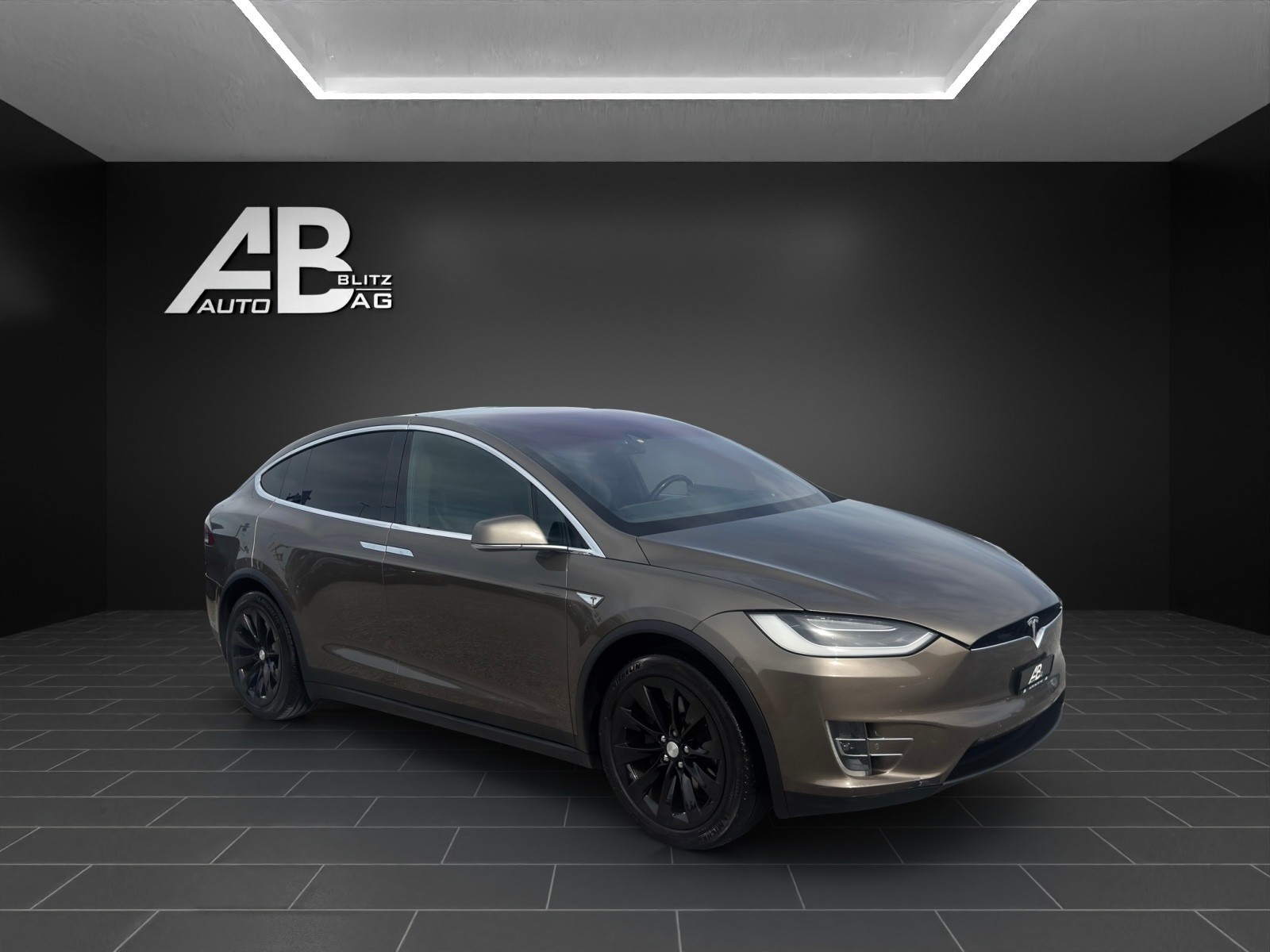 TESLA Model X 90 D 4x4 mit 525 PS * 7-Plätzer *-image-5