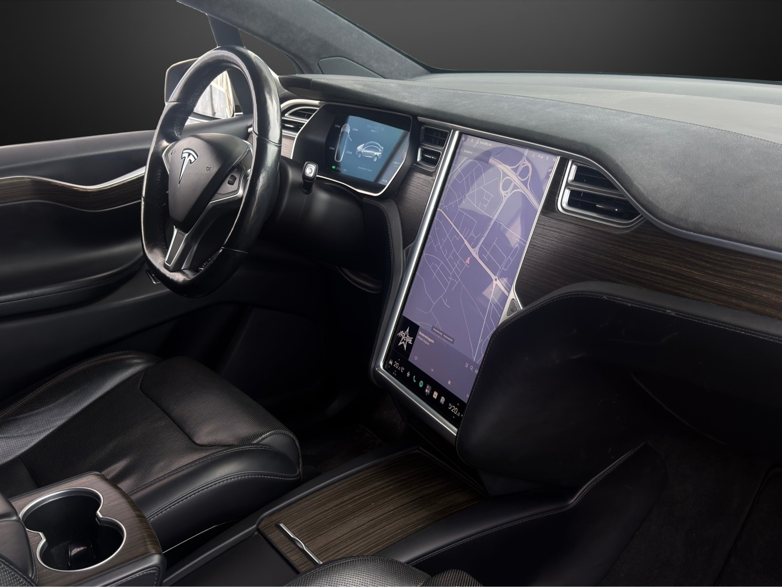 TESLA Model X 90 D 4x4 mit 525 PS * 7-Plätzer *-image-9
