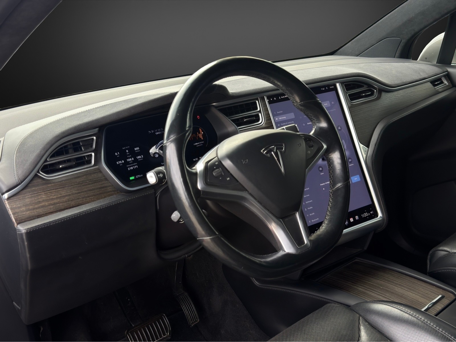 TESLA Model X 90 D 4x4 mit 525 PS * 7-Plätzer *-image-7
