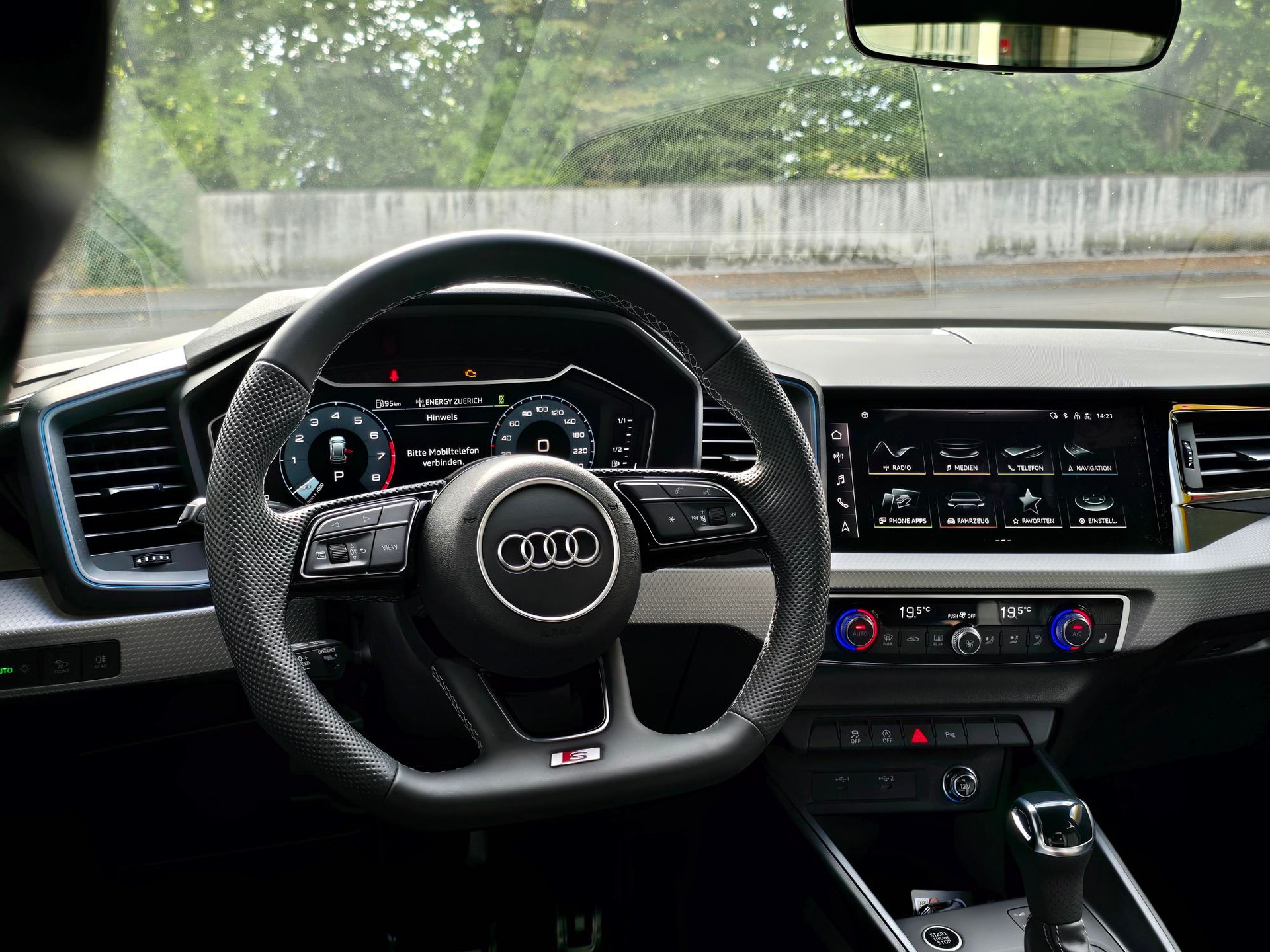 AUDI A1 Sportback 30 TFSI Attraction S-tronic-image-6