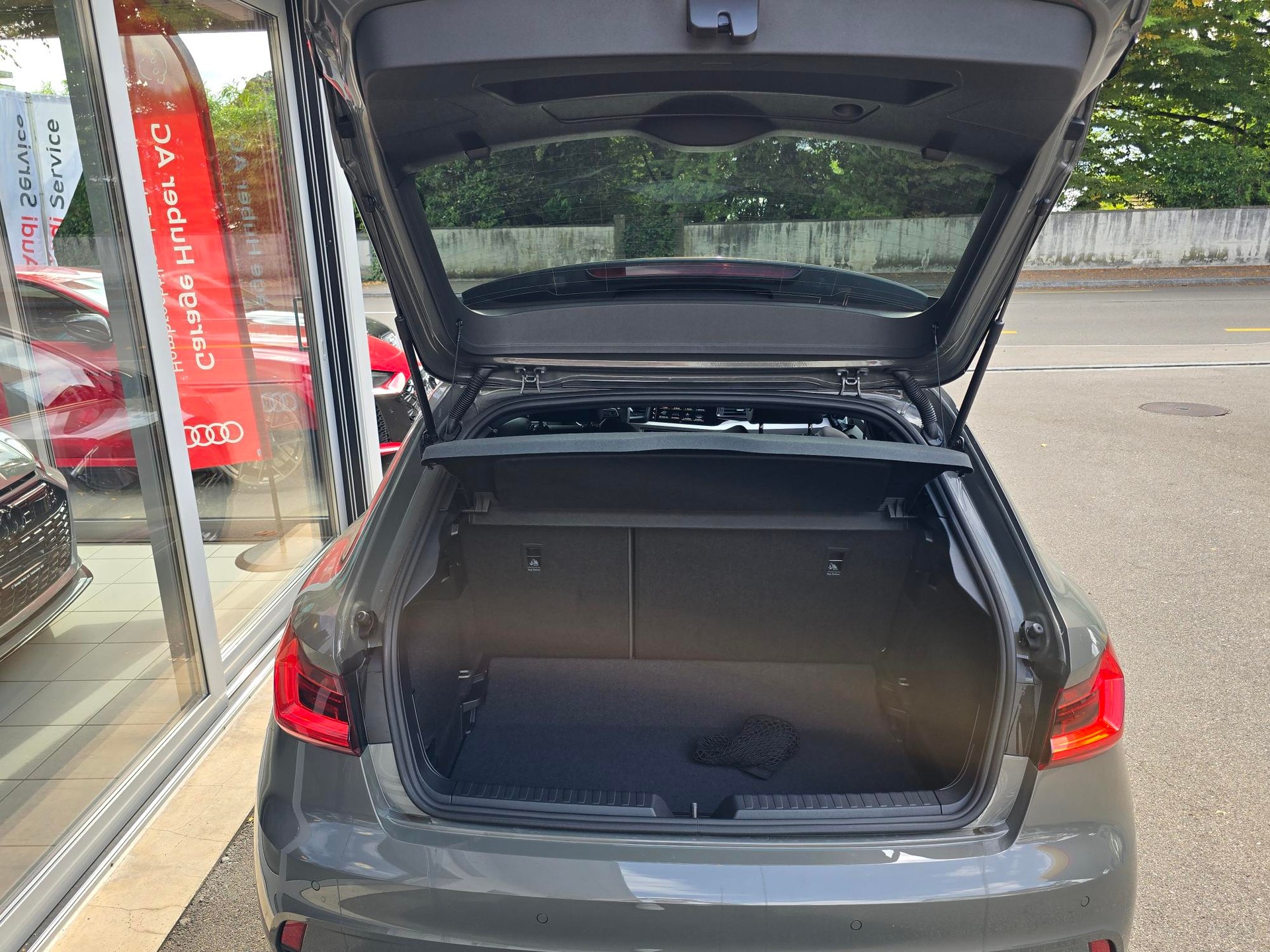 AUDI A1 Sportback 30 TFSI Attraction S-tronic-image-9