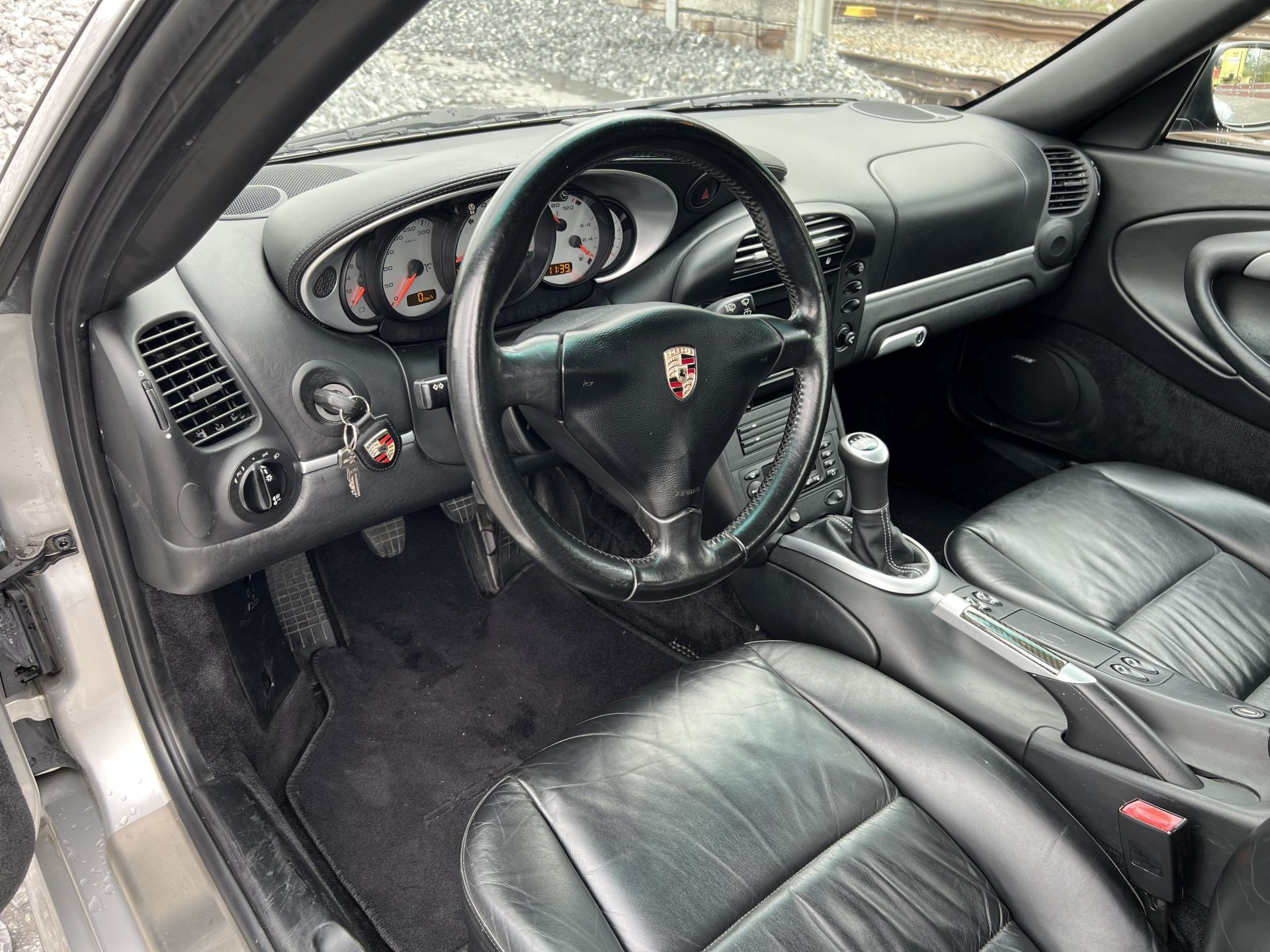 PORSCHE 911 Carrera 4 S-image-11