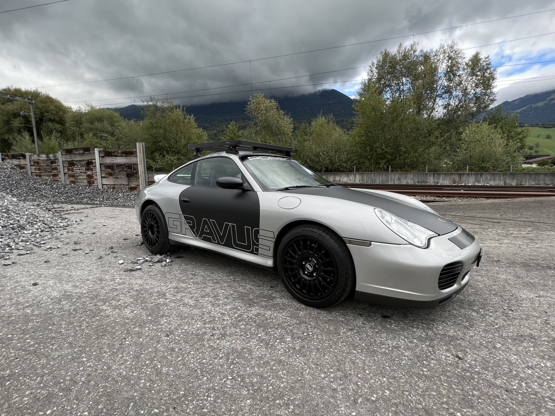 PORSCHE 911 Carrera 4 S-image-1