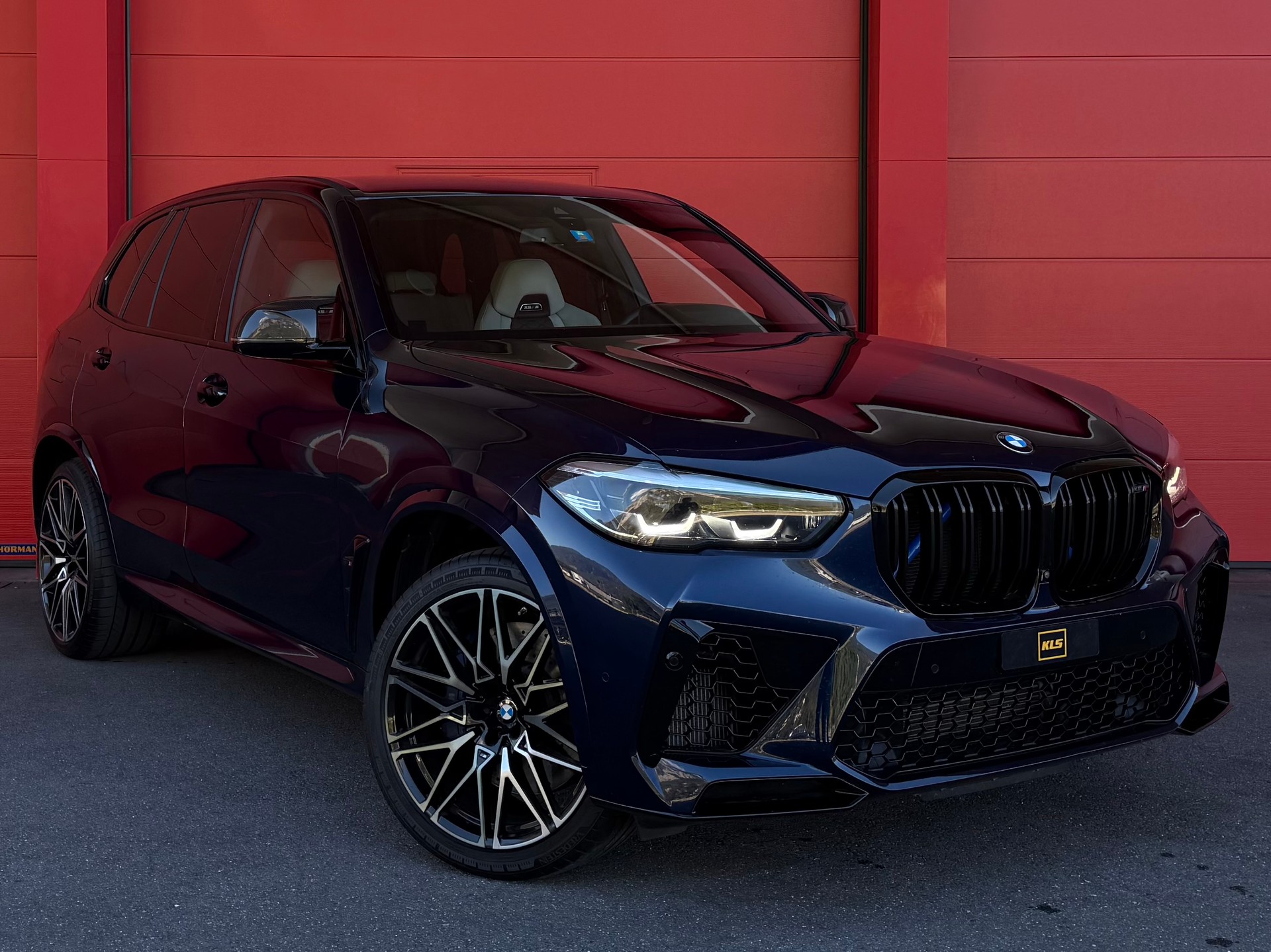 BMW X5M Competition Steptronic Competition *CH-Fahrzeug*-image-0