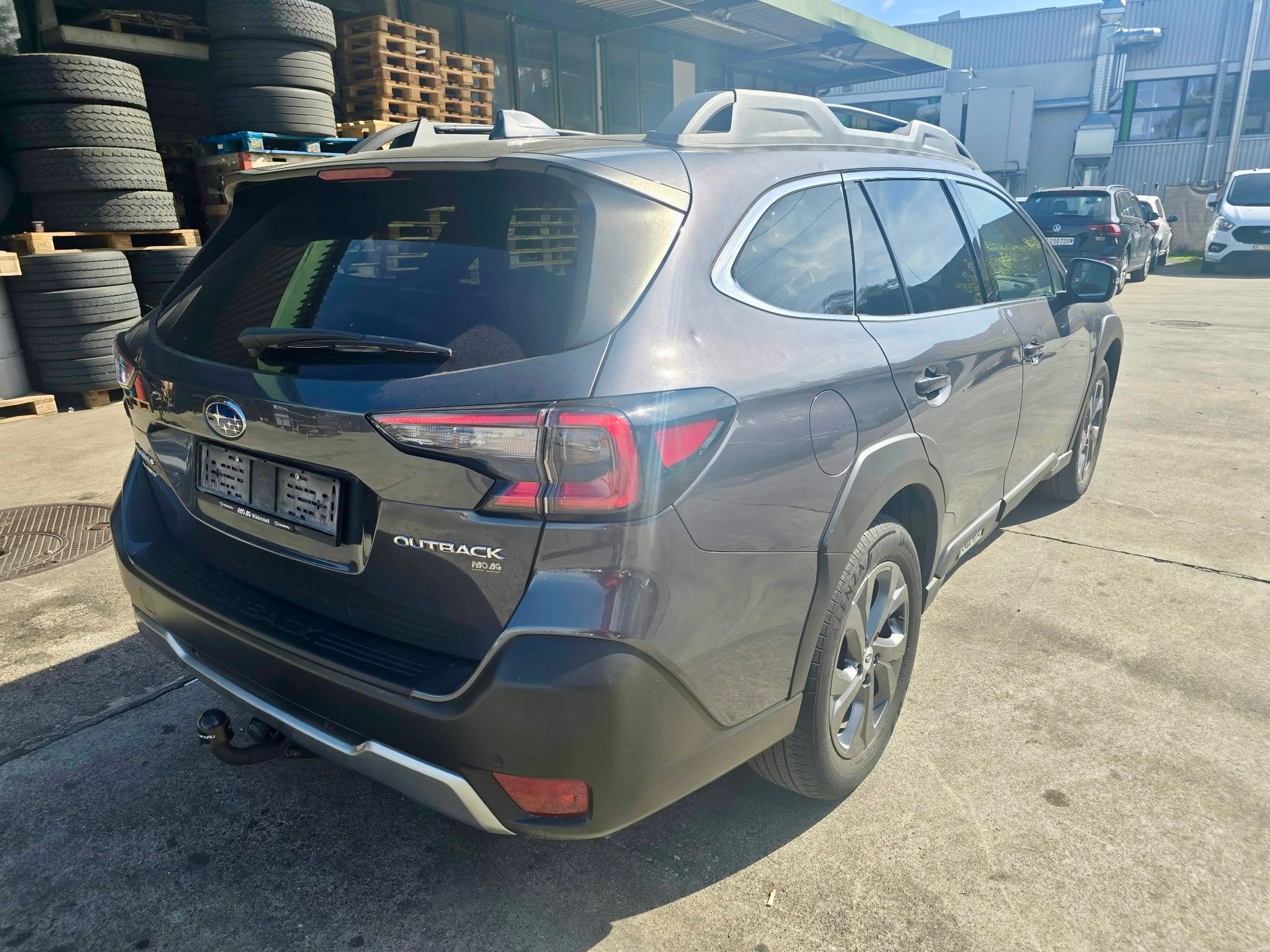 SUBARU Outback 2.5i Advantage AWD Lineartronic-image-3