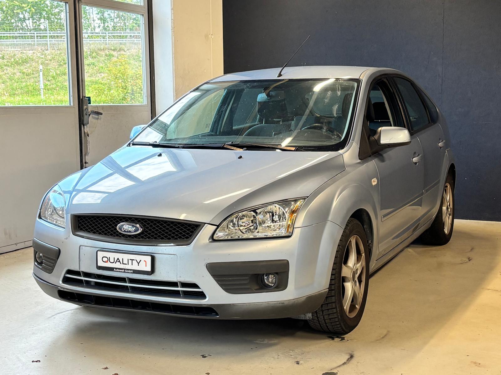 FORD Focus 2.0i Trend-image-1