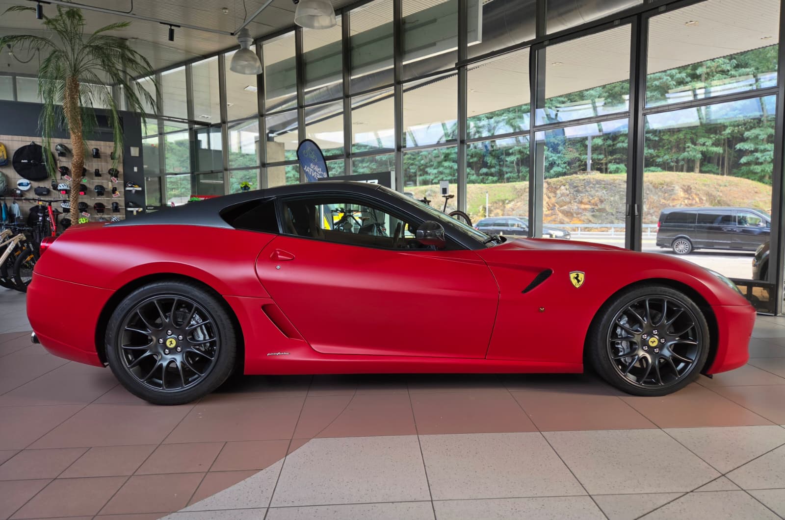 FERRARI 599 GTB Fiorano F1-image-2