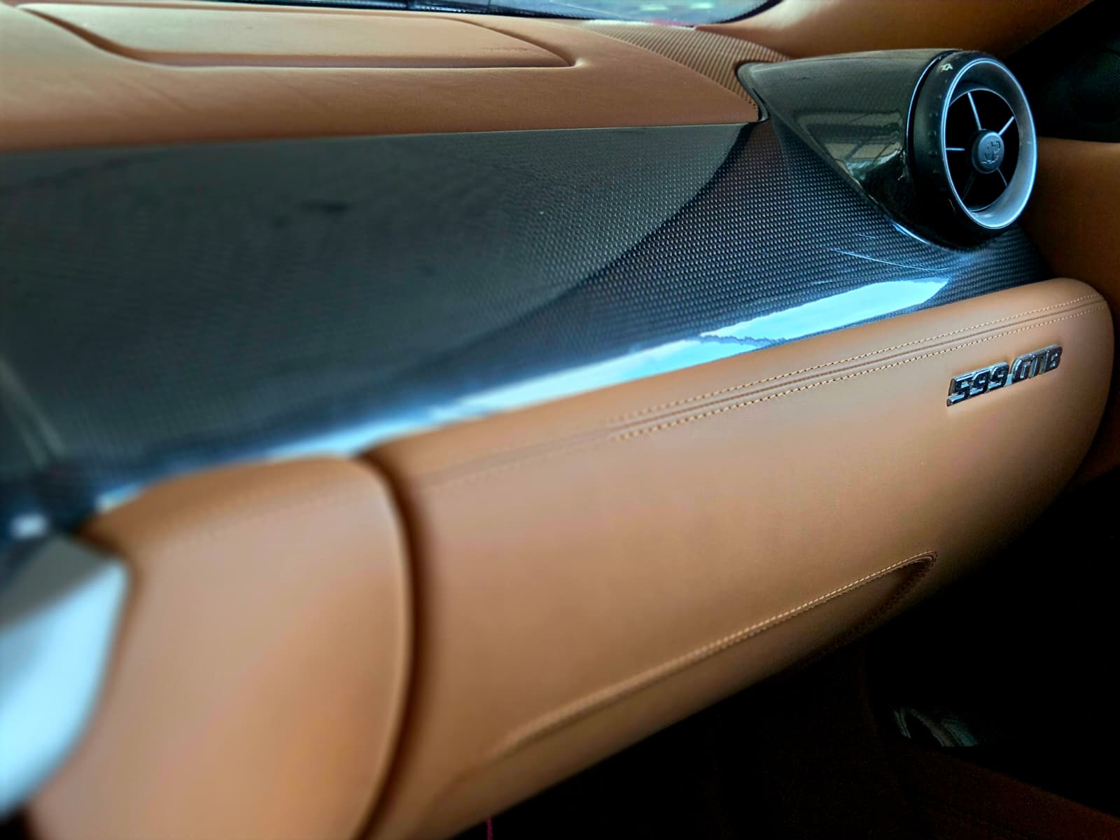 FERRARI 599 GTB Fiorano F1-image-16