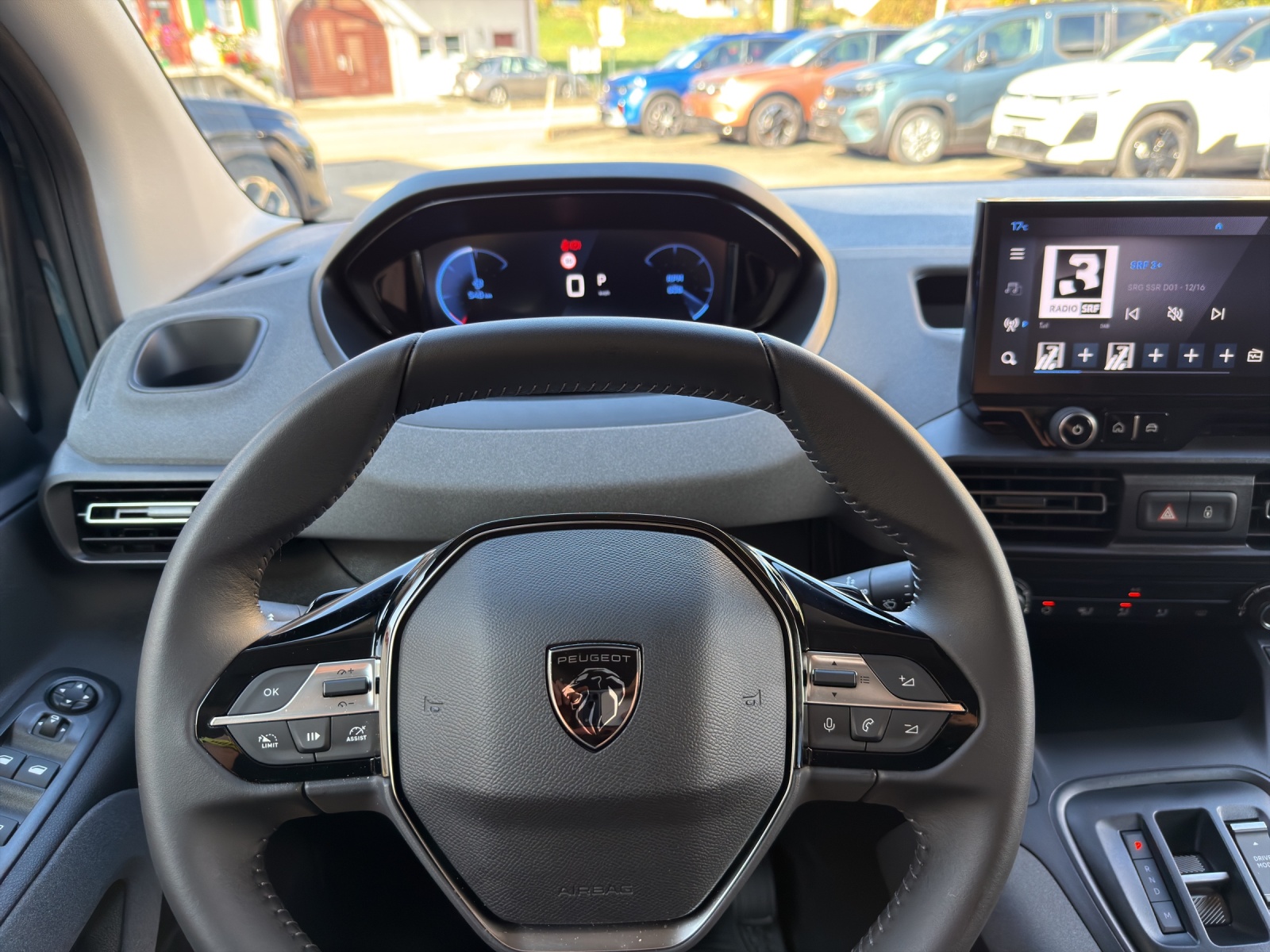 PEUGEOT Rifter Long 1.5 BlueHDi 130 Allure Limited Edition-image-8