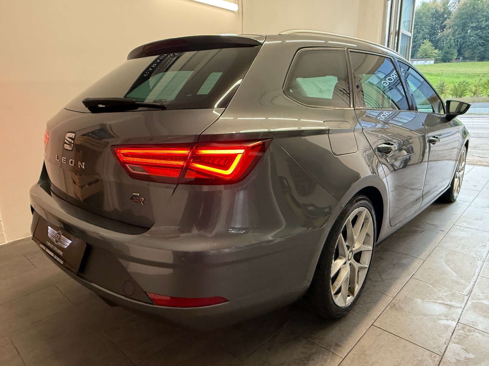 SEAT Leon ST 2.0 TDI CR FR Line DSG Ab 220.- pro Monat-image-4