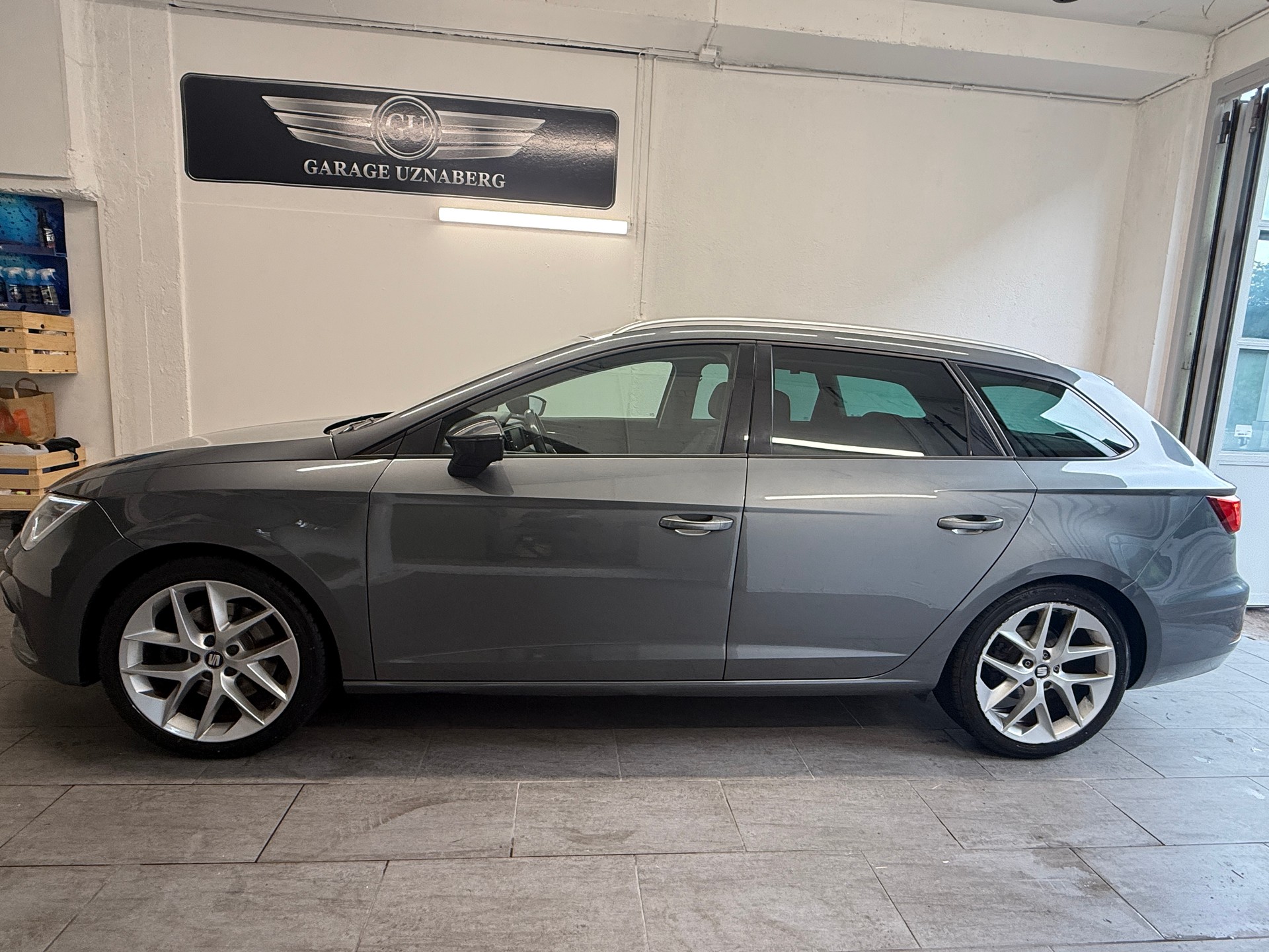 SEAT Leon ST 2.0 TDI CR FR Line DSG Ab 220.- pro Monat-image-1
