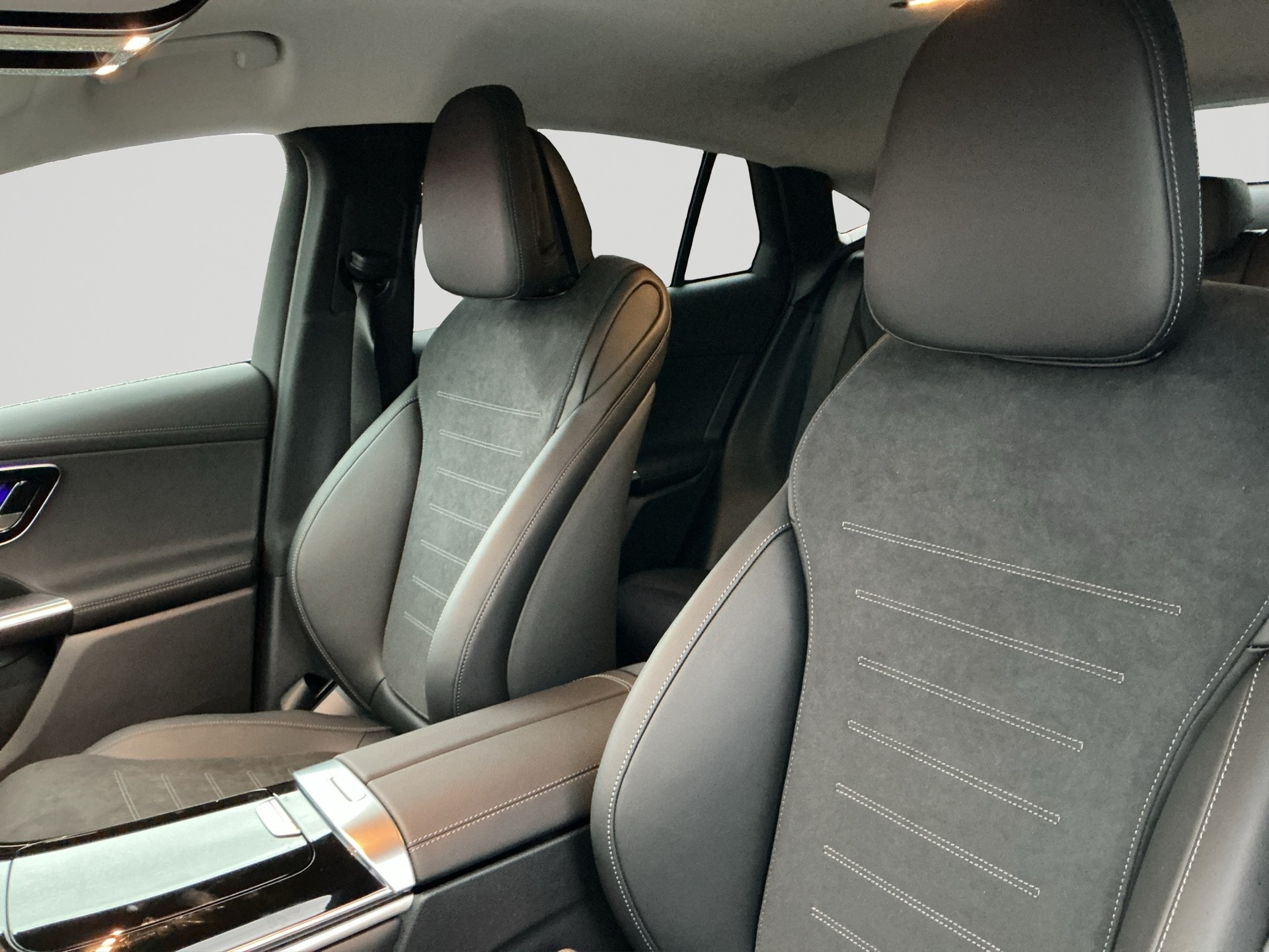 MERCEDES-BENZ GLC 220 GLC Coupé 220 d 4Matic 9G-Tronic AMG Night-image-6