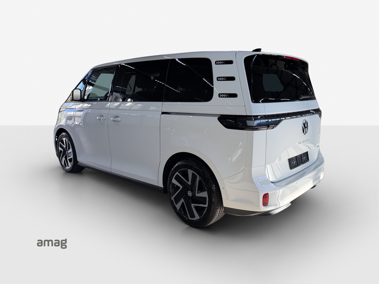 VW ID.Buzz NWB Pro 4 Motion-image-2