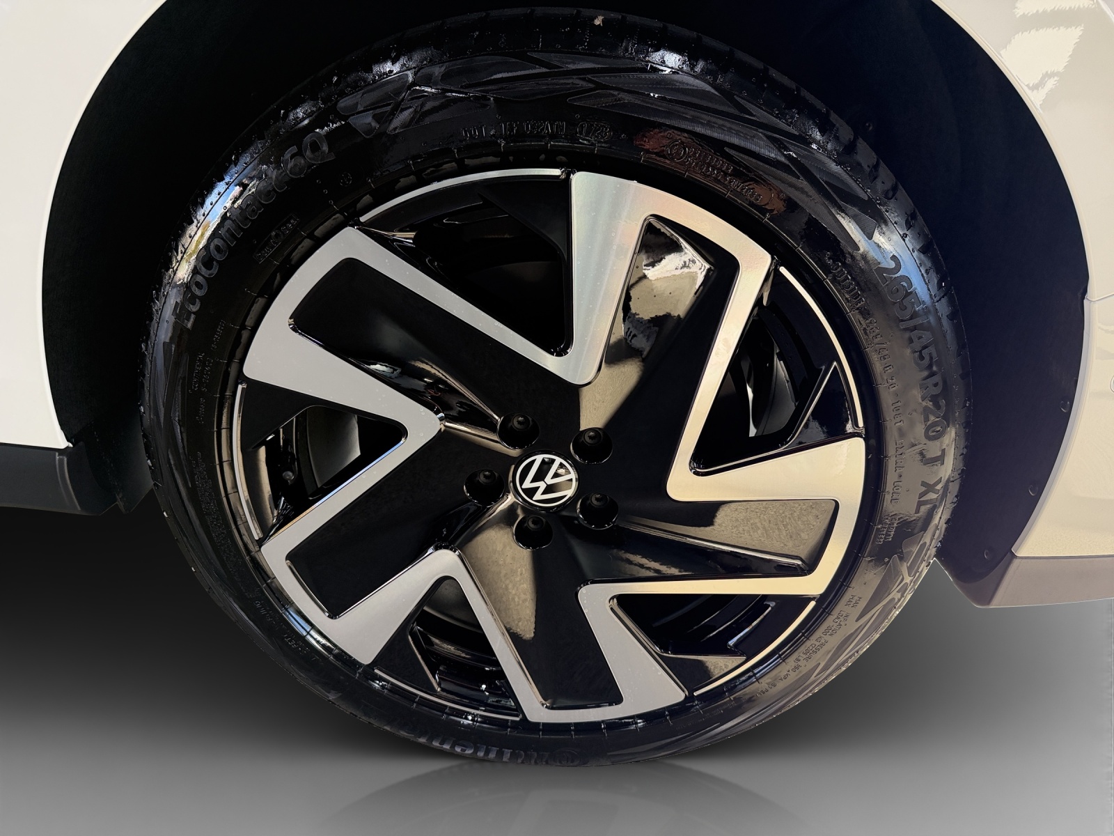 VW ID.Buzz NWB Pro 4 Motion-image-13