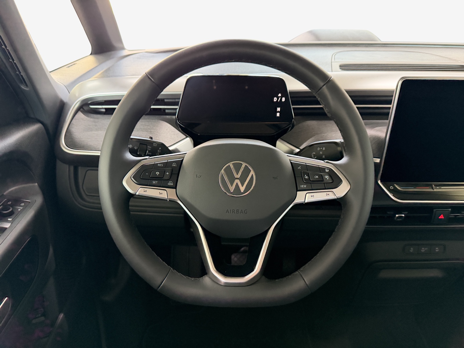 VW ID.Buzz NWB Pro 4 Motion-image-9