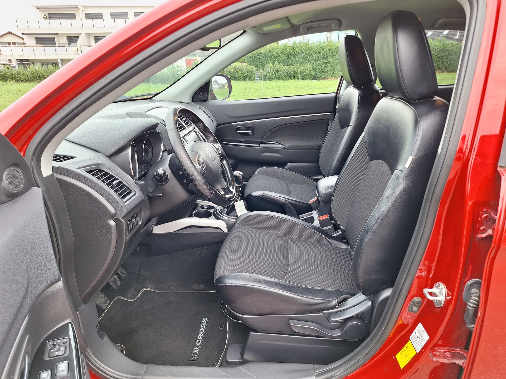 CITROEN C4 Aircross 1.8 HDi Exclusive 4WD-image-6
