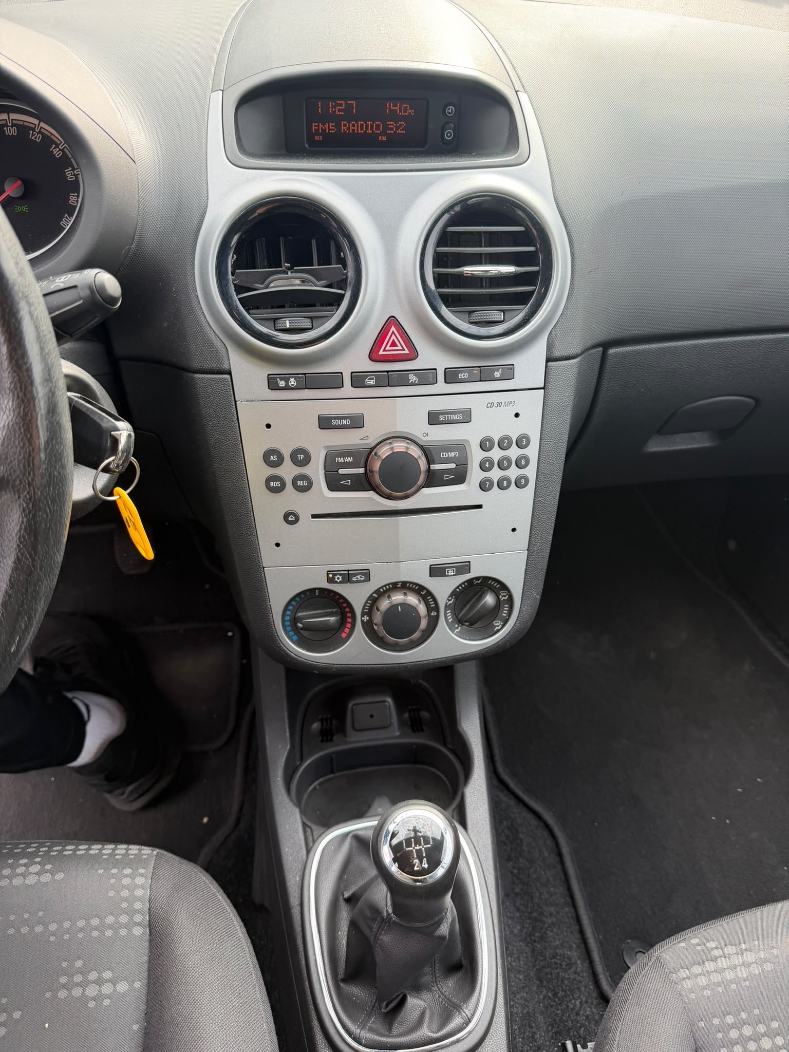 OPEL Corsa 1.4 TP Sport-image-16