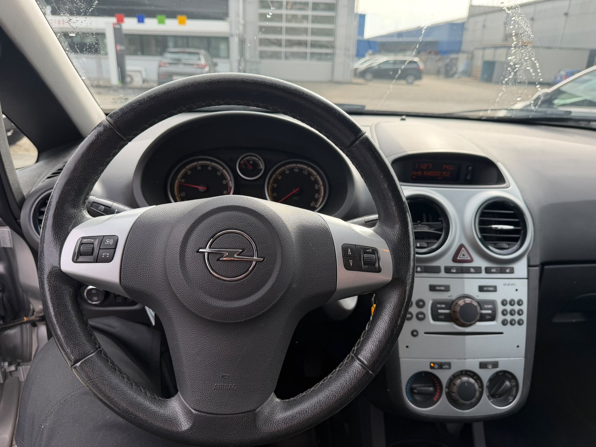 OPEL Corsa 1.4 TP Sport-image-15