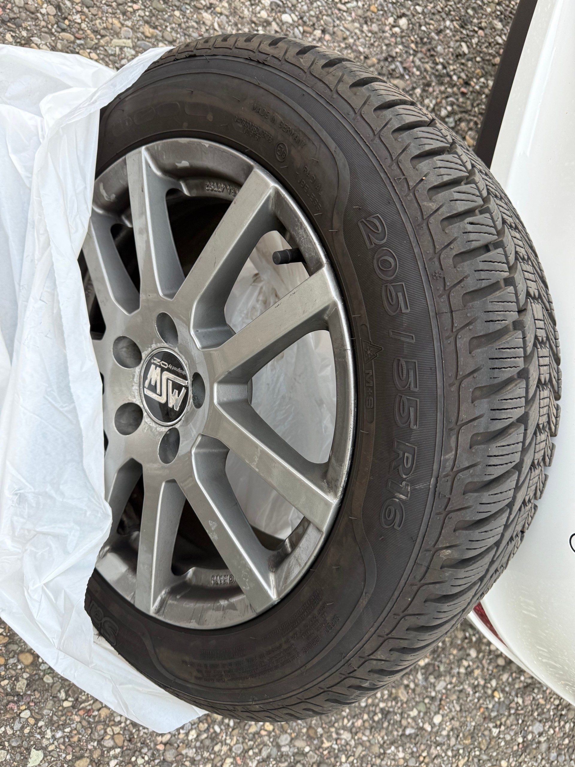 VW Jetta 2.0 TSI Highline-image-14